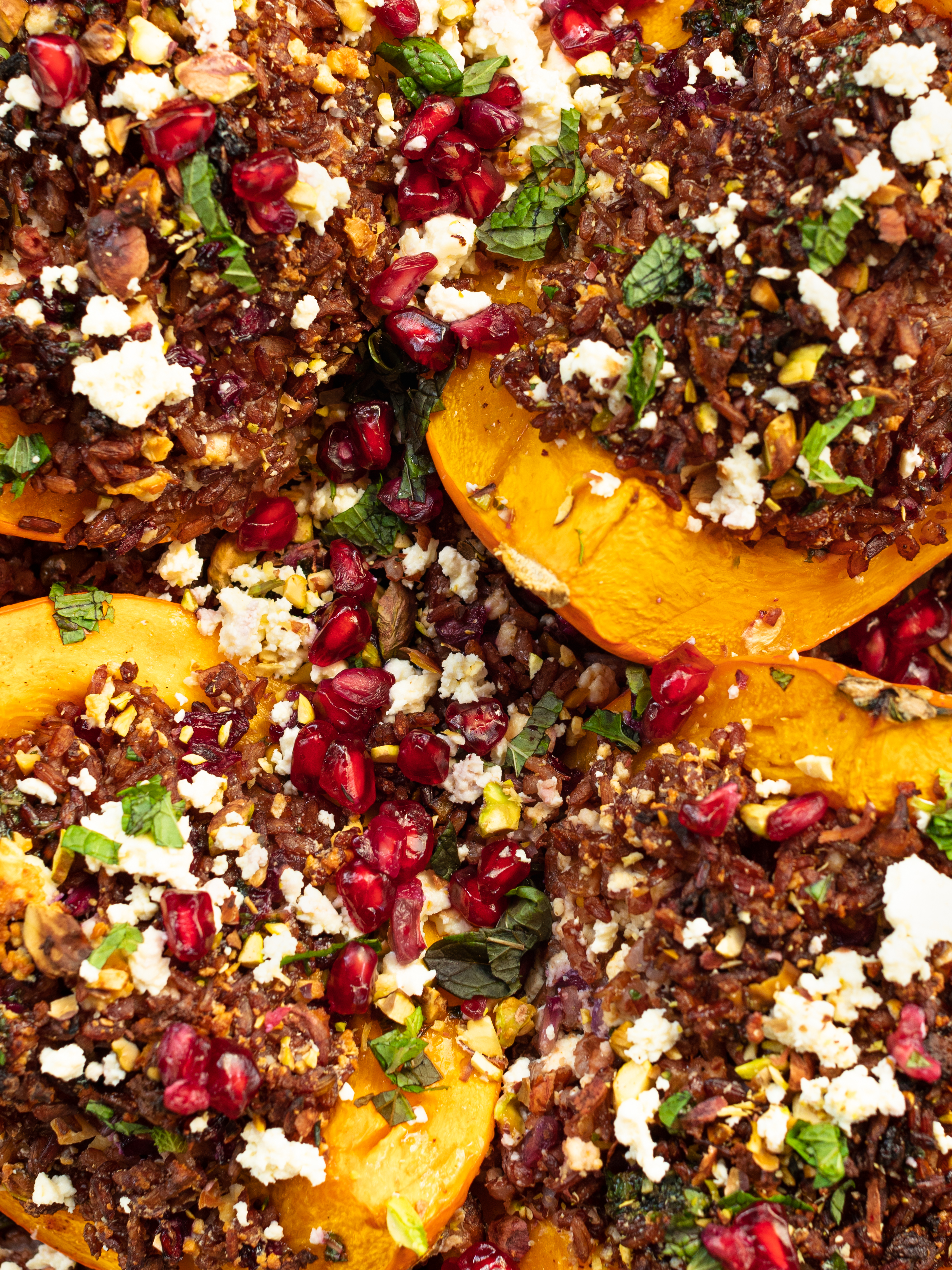 Gefüllter Ofenkürbis mit Reis Rezept