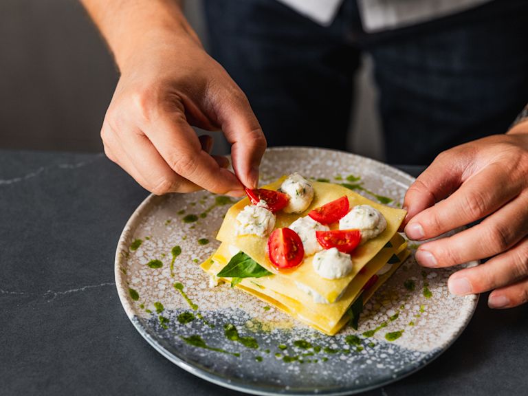 Schritt 3: Lasagne anrichten Schritt 3: Lasagne anrichten