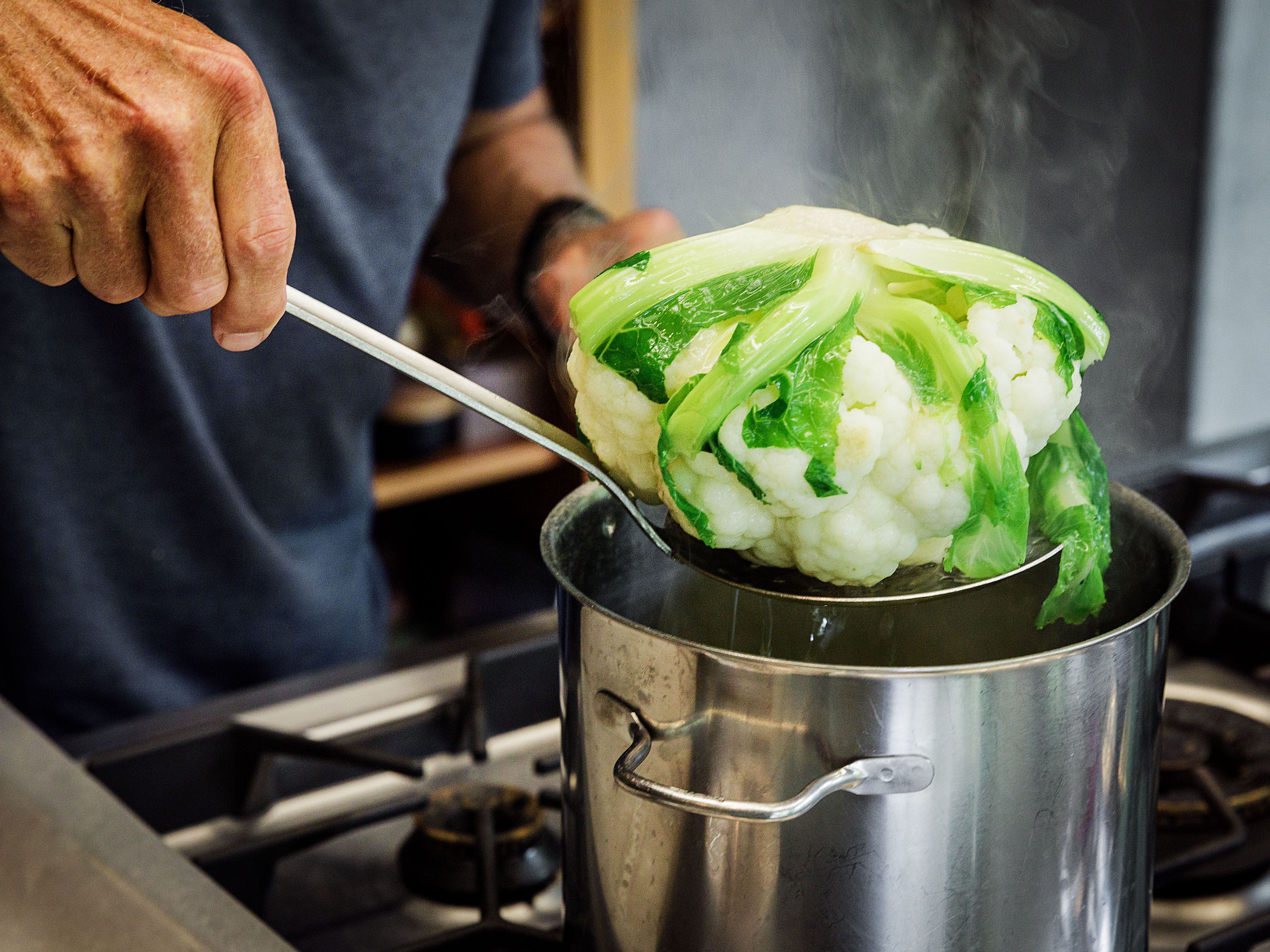 Schritt 1: Blumenkohl abtropfen lassen