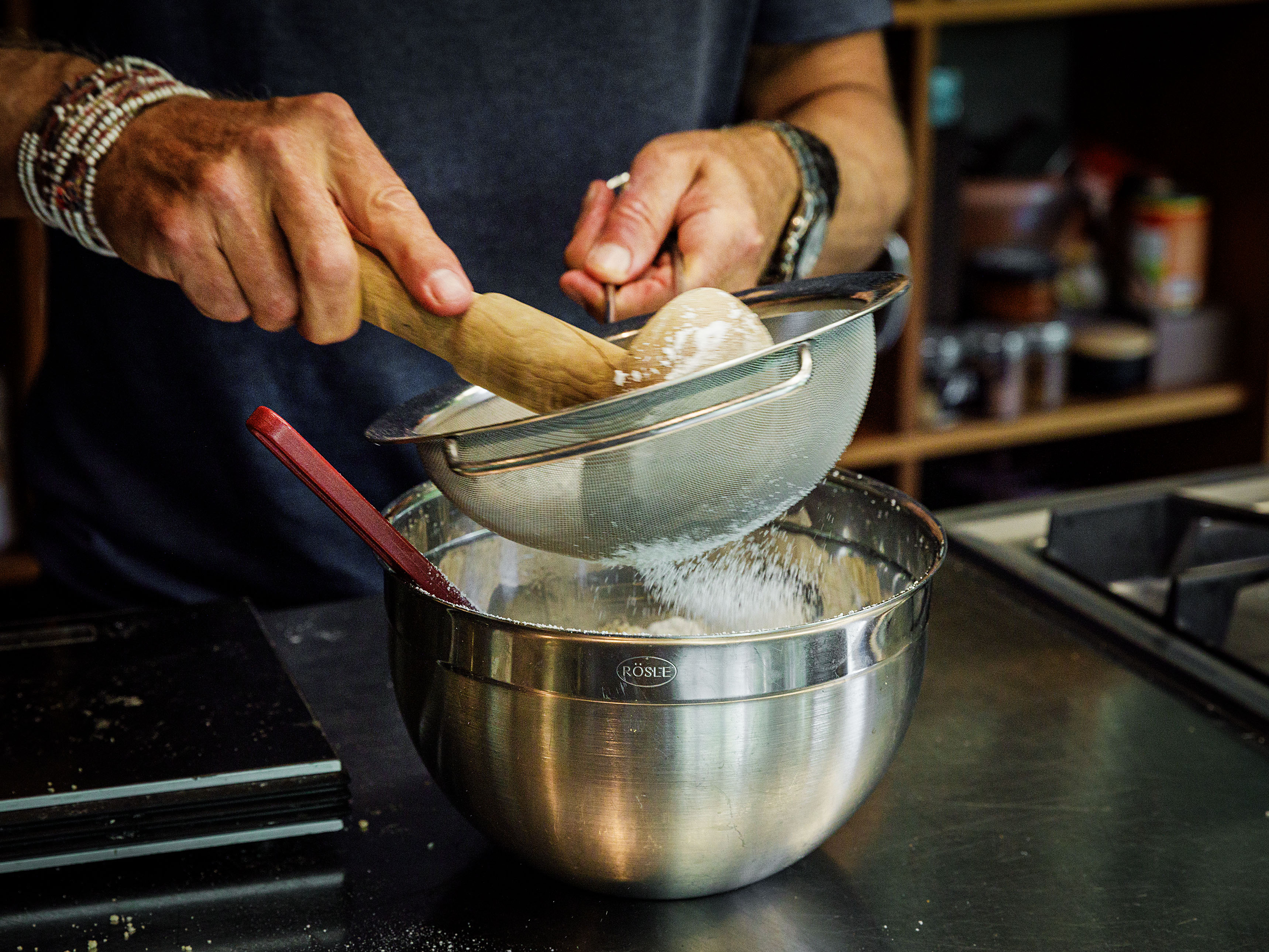 Schritt 2: Frangipane für Erdbeertarte mit Frangipani und Pistazien zubereiten 