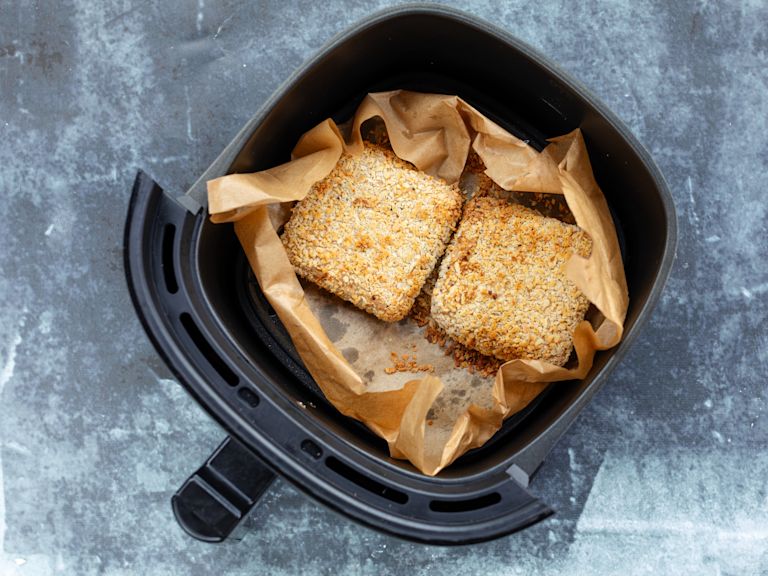 Schritt 3: Tofu für Tofu Katsu Sandwich frittieren oder backen Schritt 3: Tofu für Tofu Katsu Sandwich frittieren oder backen