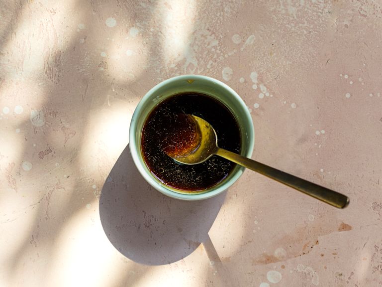 Schritt 5: Dressing für Vegetarische Poke Bowl zubereiten   Schritt 5: Dressing für Vegetarische Poke Bowl zubereiten