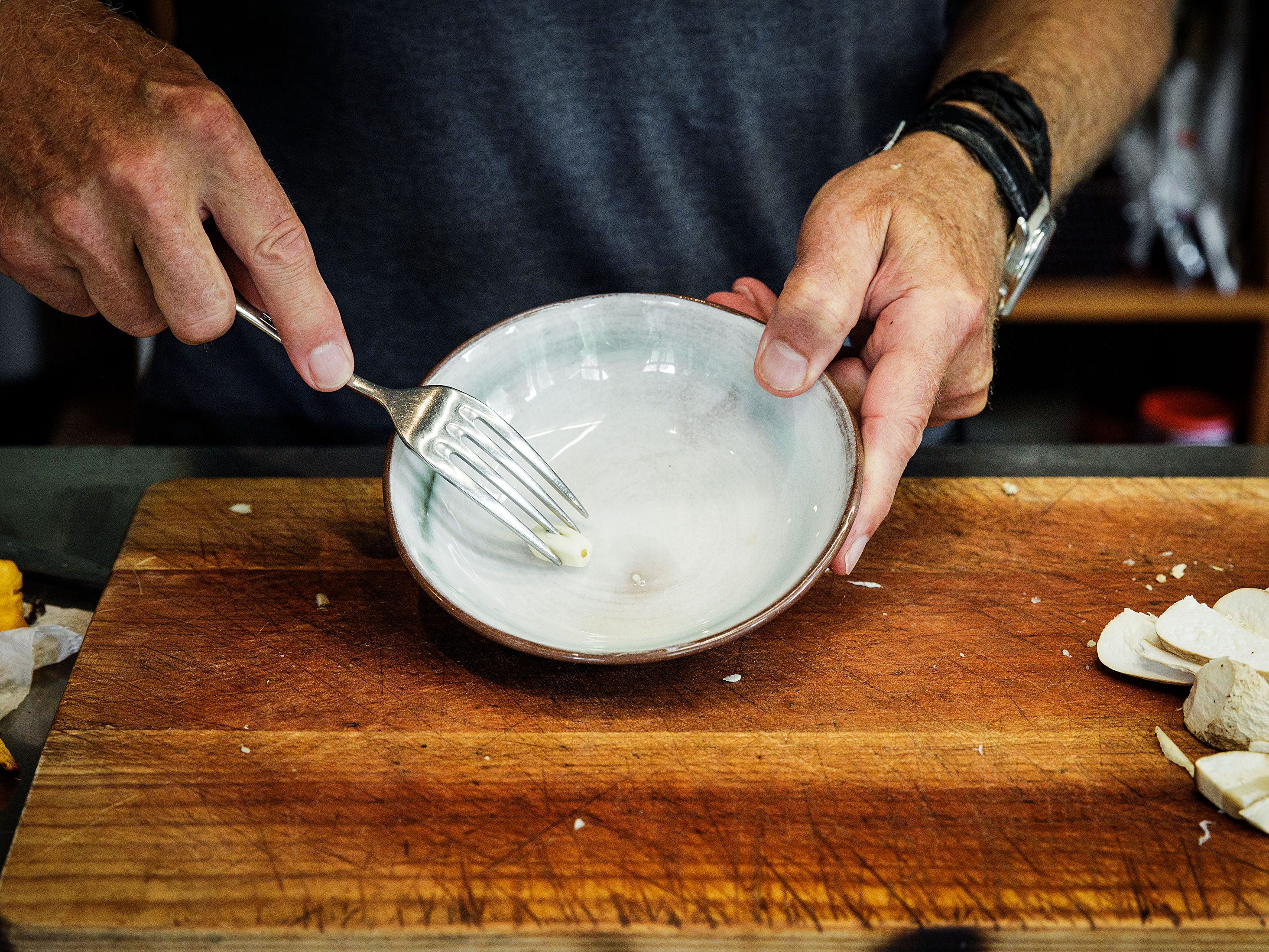 Schritt 1: Vorbereiten für Steinpilzsalat mit Trüffel 