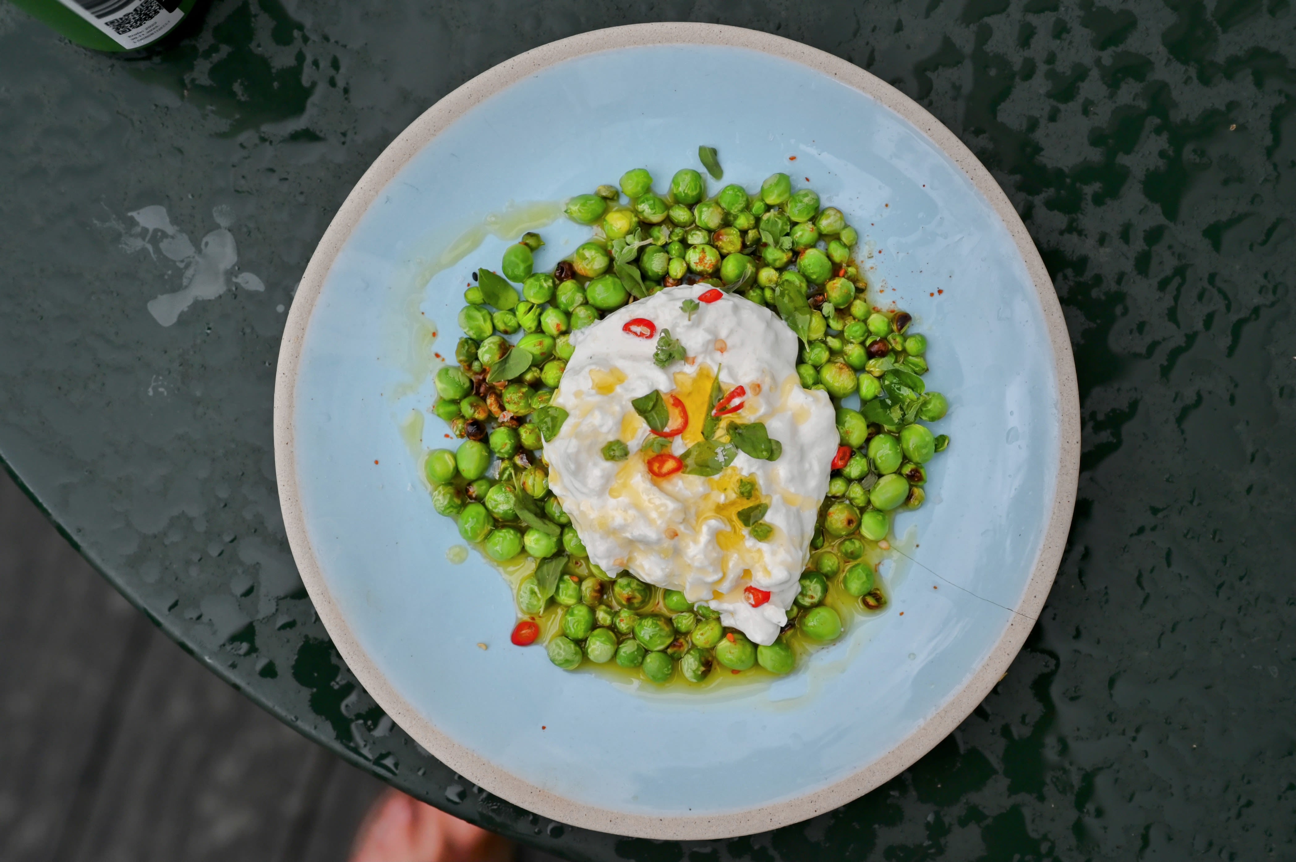 Grillierte Erbsen Burrata