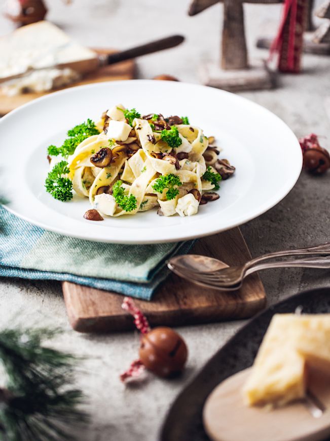 Tagliatelle mit Champignons und Gorgonzola Rezept Tagliatelle mit Champignons und Gorgonzola Rezept