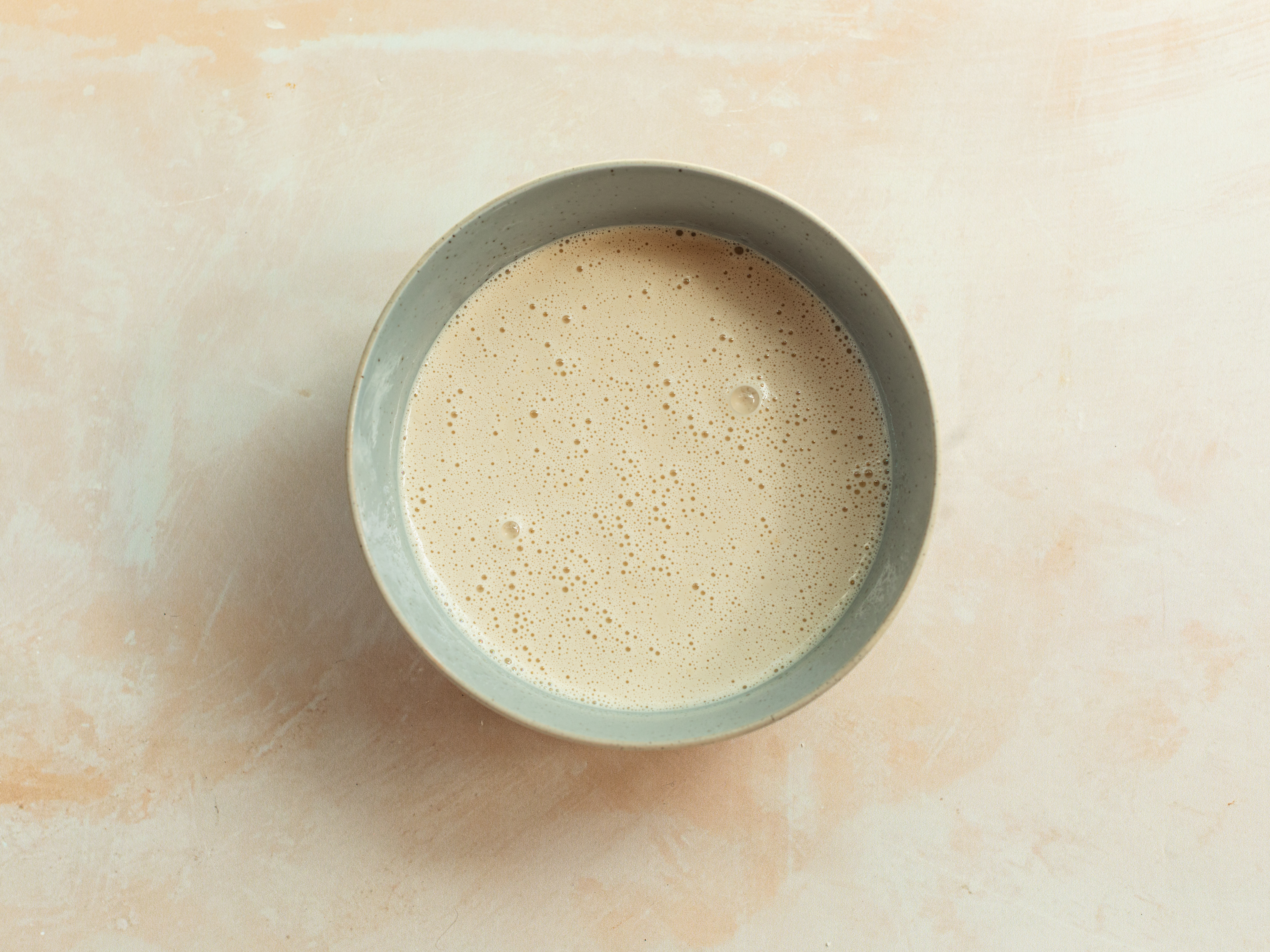 Schritt 1: Alles gut verrühren, bis ein glatter Teig entsteht