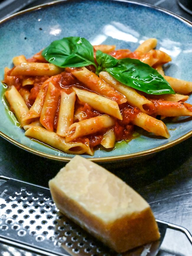 Einfacher Tomatensugo Rezept Einfacher Tomatensugo Rezept