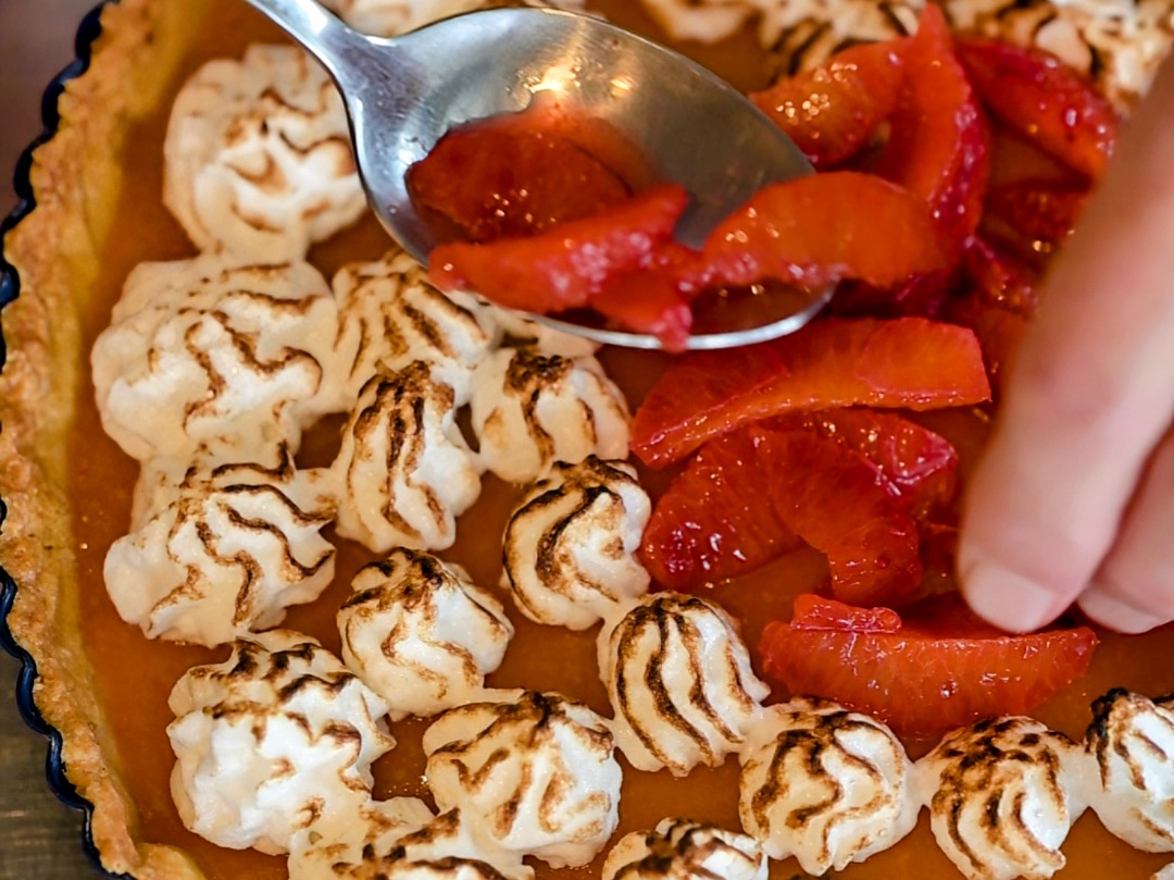 Schritt 3: Dekoration von Blutorangen-Yuzu Tarte und Finish