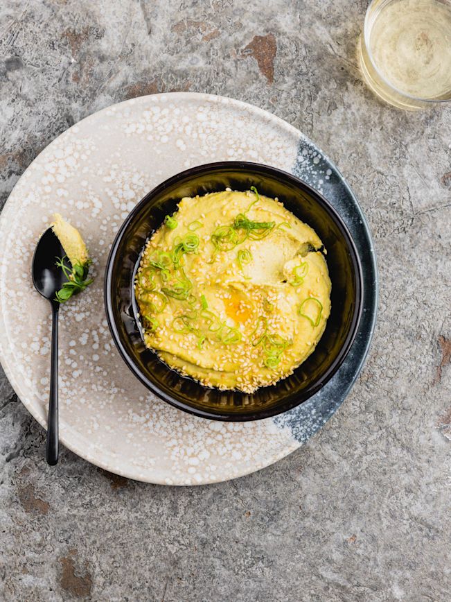 Edamame-Hummus mit Wasabi und Sesamöl Rezept Edamame-Hummus mit Wasabi und Sesamöl Rezept