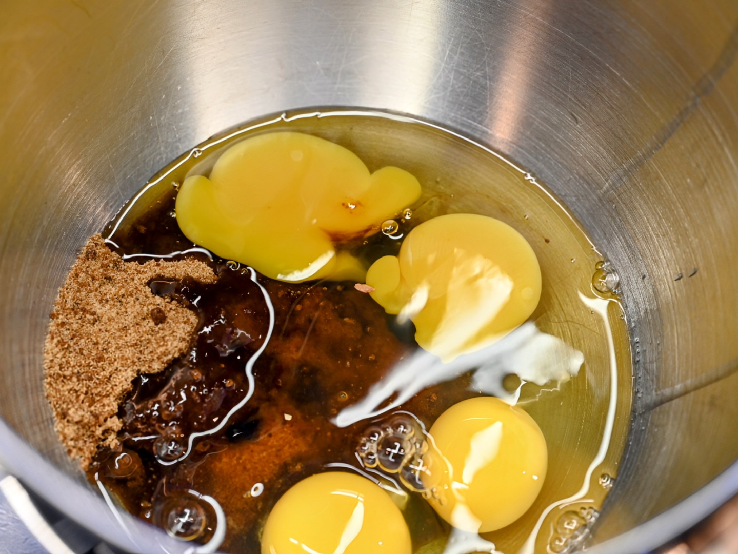 Schritt 2: Schokoladen- und Teigzubereitung für Heidelbeer-Baumnuss-Schokokuchen 