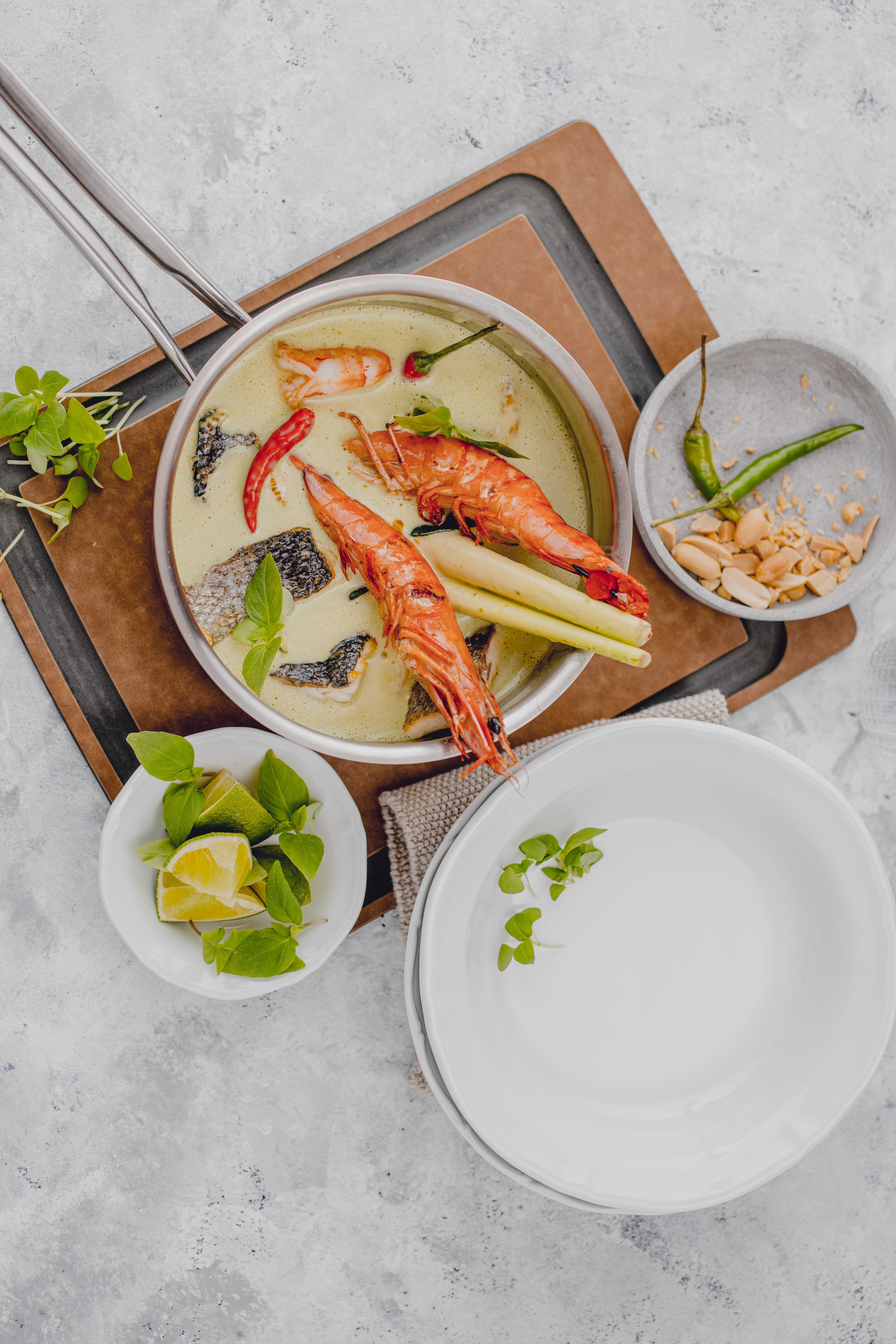 Grünes Curry mit Fischfilet und Garnelen Rezept