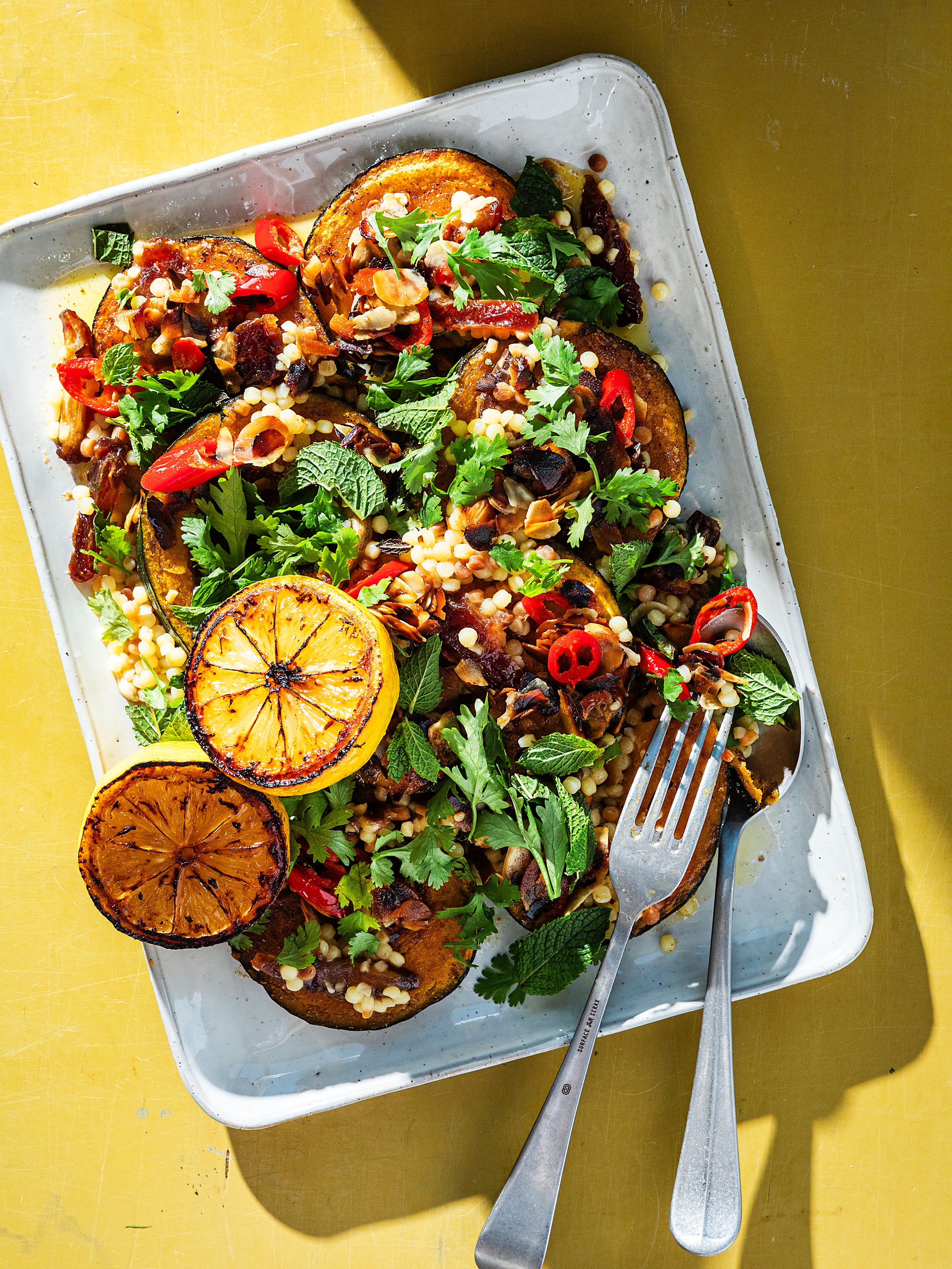 Gerösteter Kürbis mit Fregola sarda, Datteln und Mandeln Rezept 2