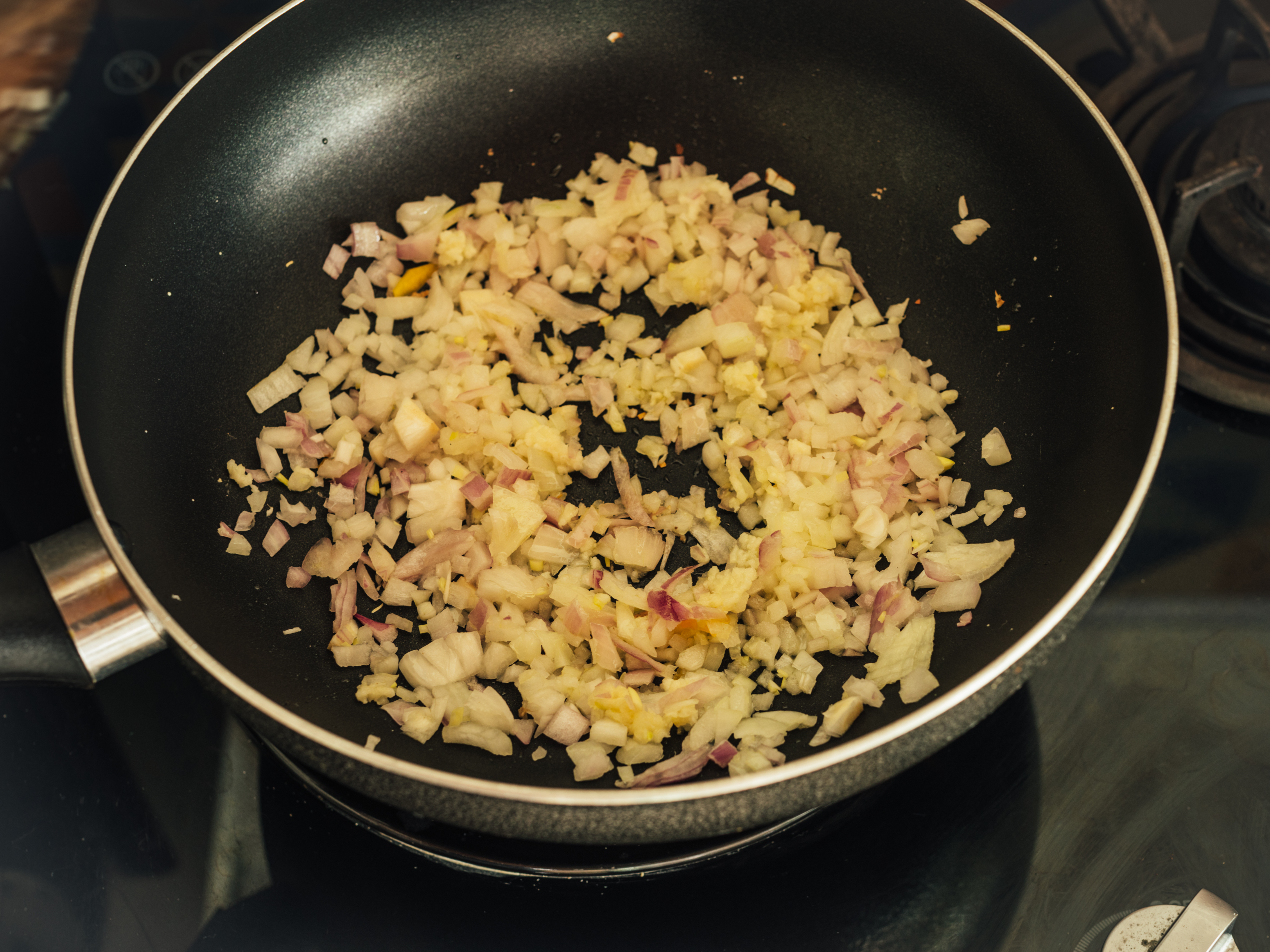 Schritt 1: Pilz-Lauch-Sauce zubereiten