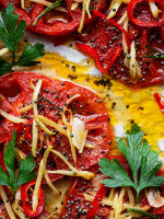 Grillierte Tomaten mit Ingwer, Chili und Knoblauch Rezept