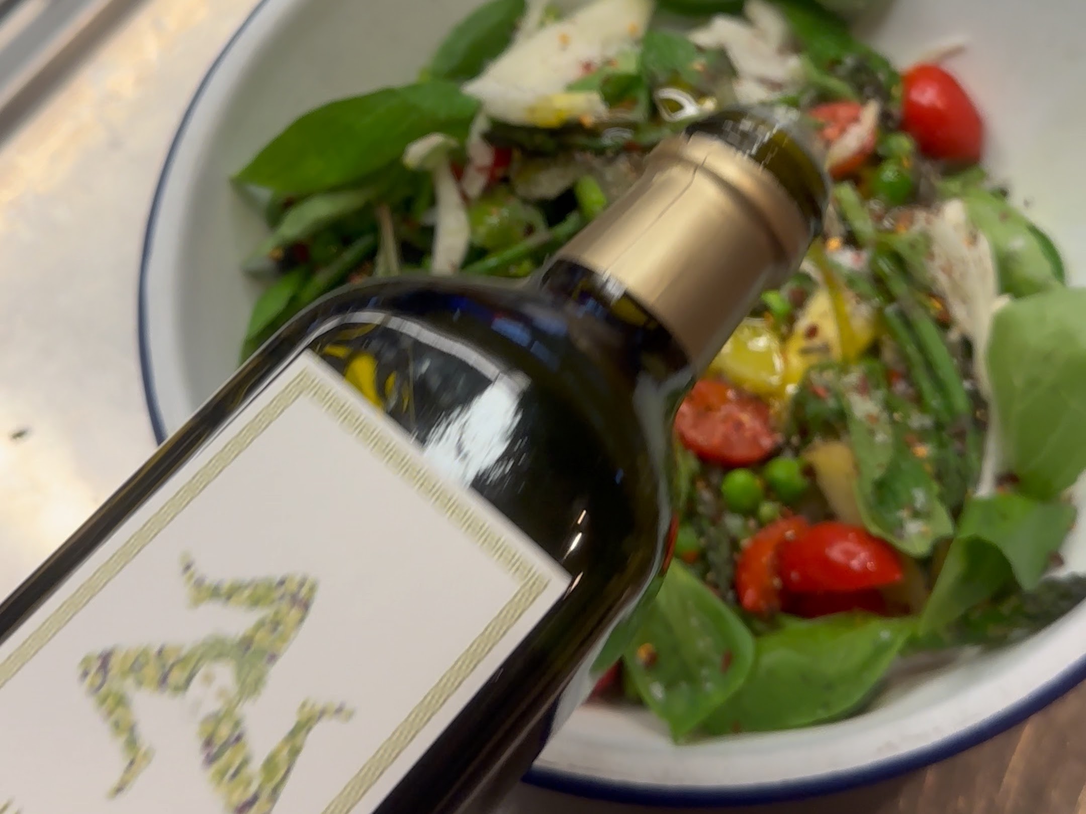 Schritt 3: Mit Olivenöl, Balsamico und Sherryessig anmachen