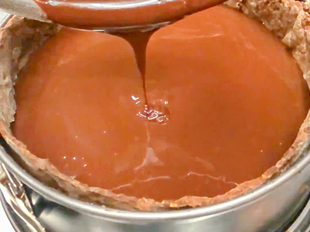 Schritt 3: Schokoladenfüllung für Triple Chocolate Tarte zubereiten 