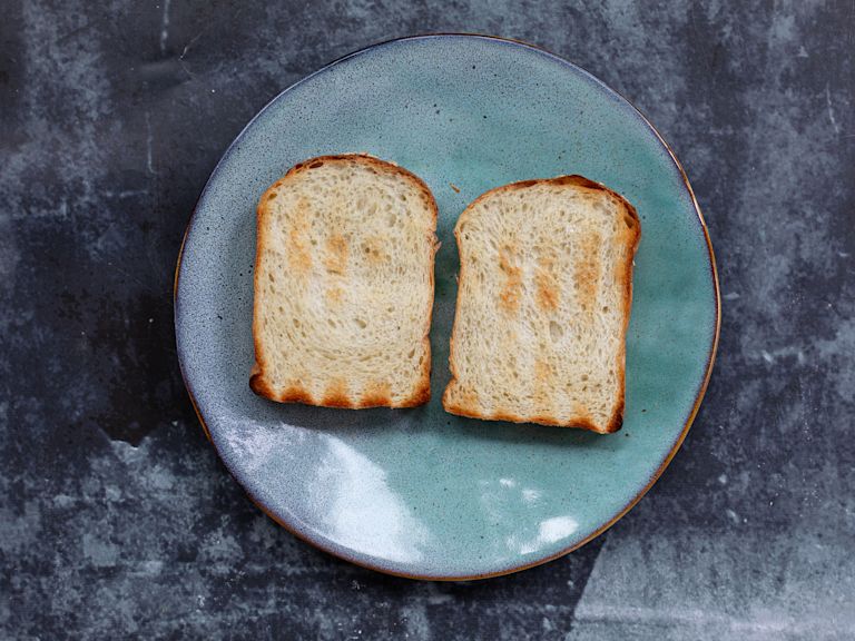 Schritt 5: Tofu Katsu Sandwich bauen Schritt 5: Tofu Katsu Sandwich bauen