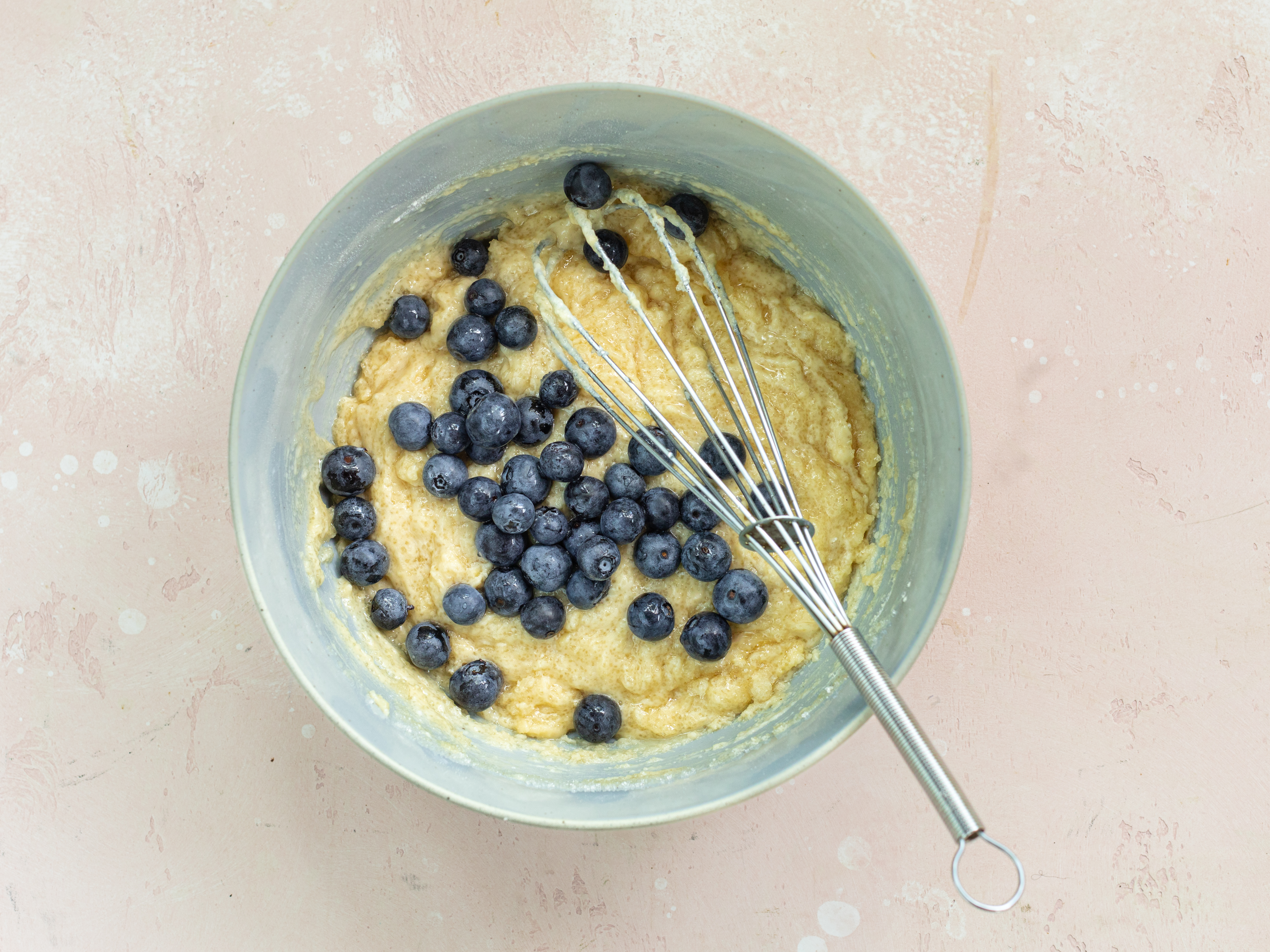 Schritt 3: Teig für Blaubeer-Käsekuchen Muffins zubereiten  