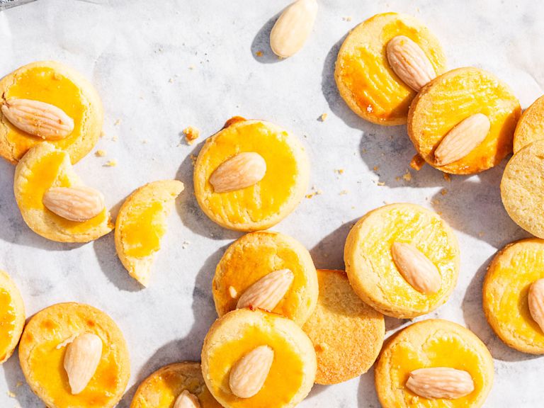 Schritt 2: Feinste Mandelsablés backen und fertigstellen Schritt 2: Feinste Mandelsablés backen und fertigstellen