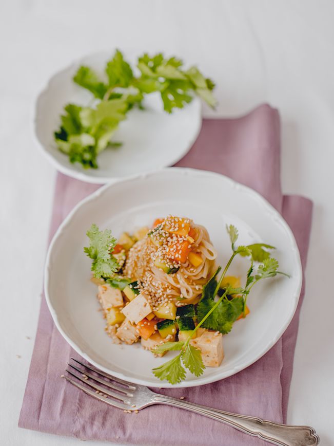 Fettuccine mit Papayasalat Rezept Fettuccine mit Papayasalat Rezept
