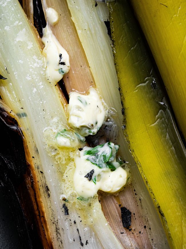 Verkohlter Lauch mit Kartoffelpüree Rezept Verkohlter Lauch mit Kartoffelpüree Rezept