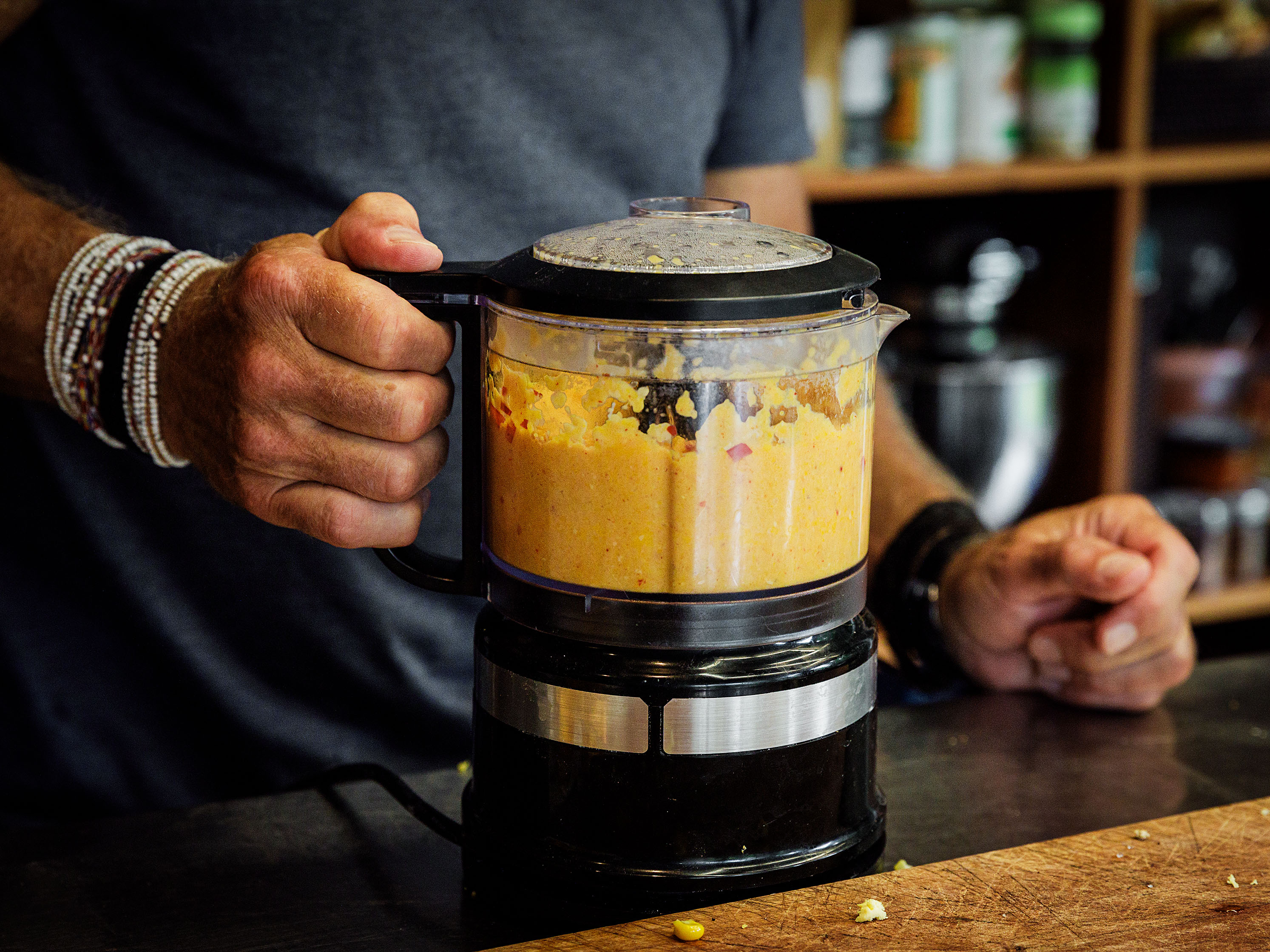 Schritt 2: Maispüree für Goldene Polenta mit Steinpilzen und Trüffeln kochen 