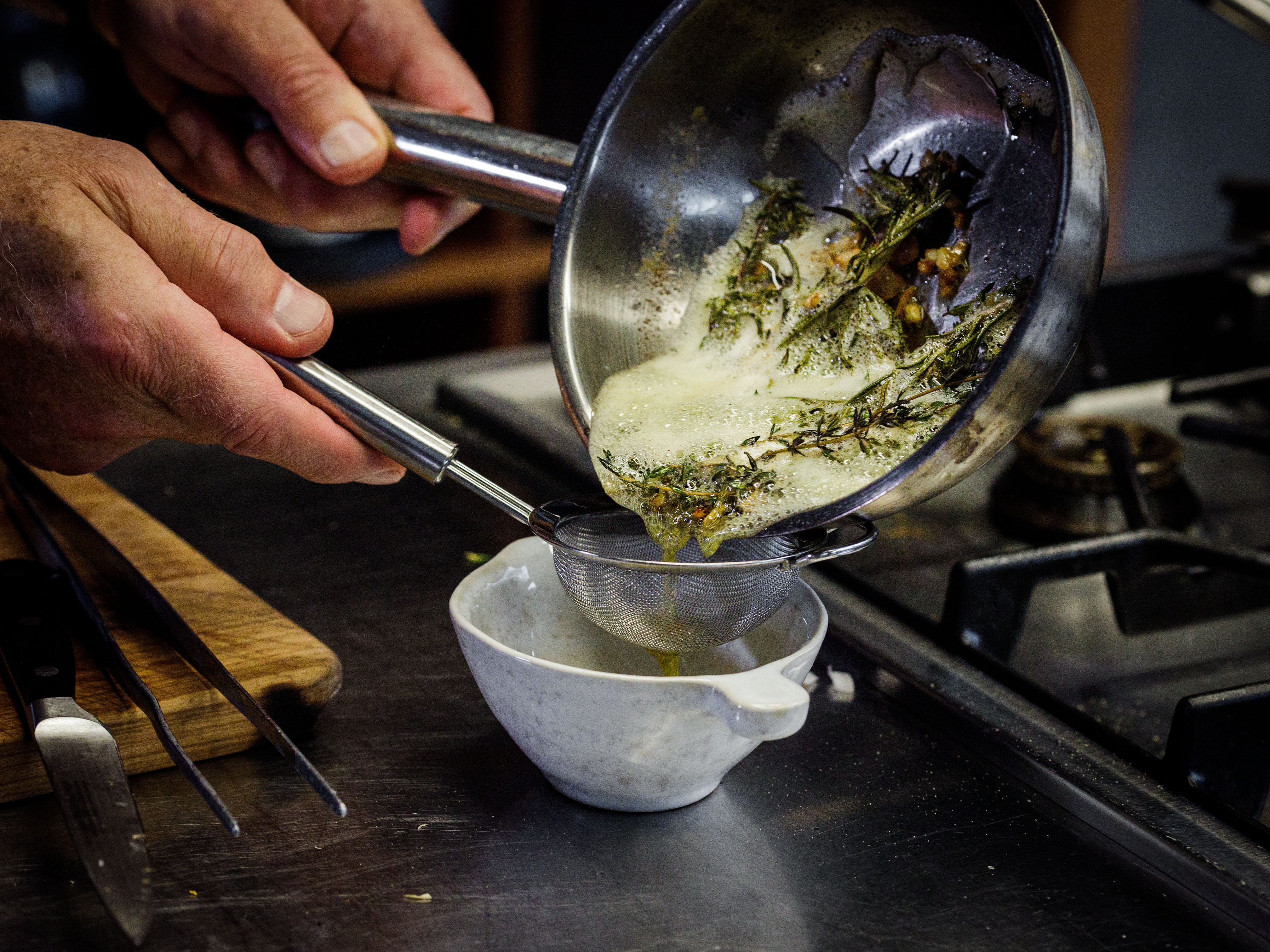 Schritt 3: Nussbutter zubereiten für Bramata mit Nussbutter zubereiten