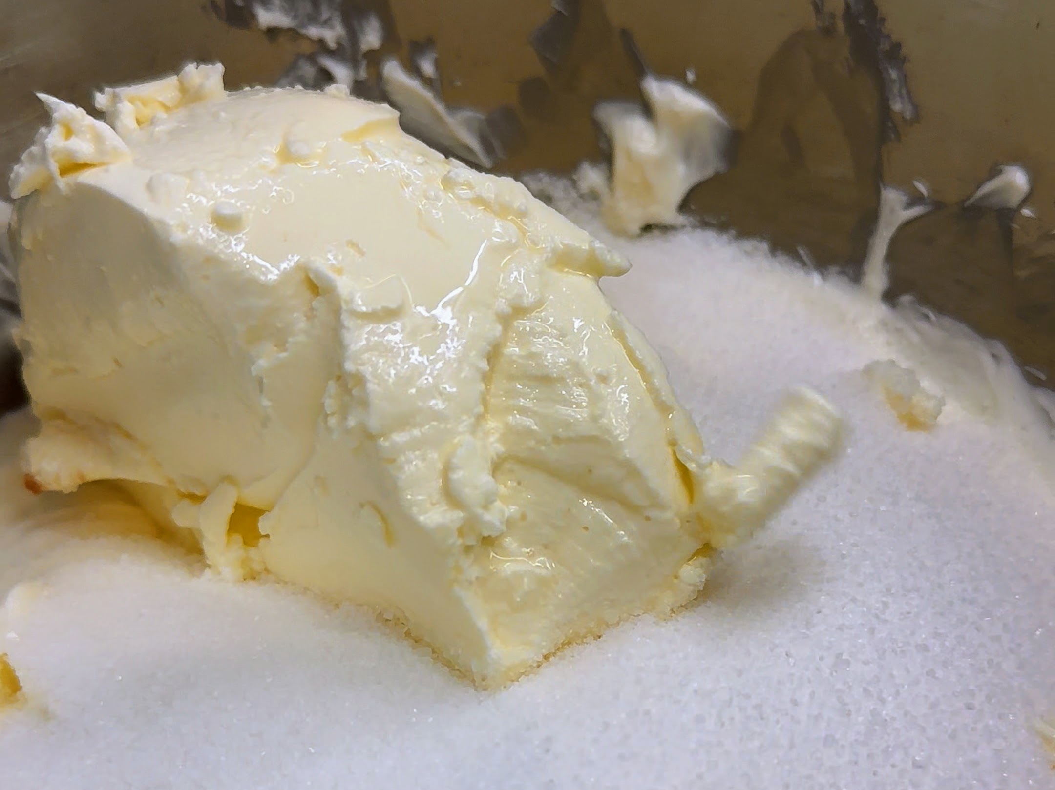 Schritt 2: Biscuitboden für Mascarpone-Meringue-Cheesecake mit Passionsfrucht backen