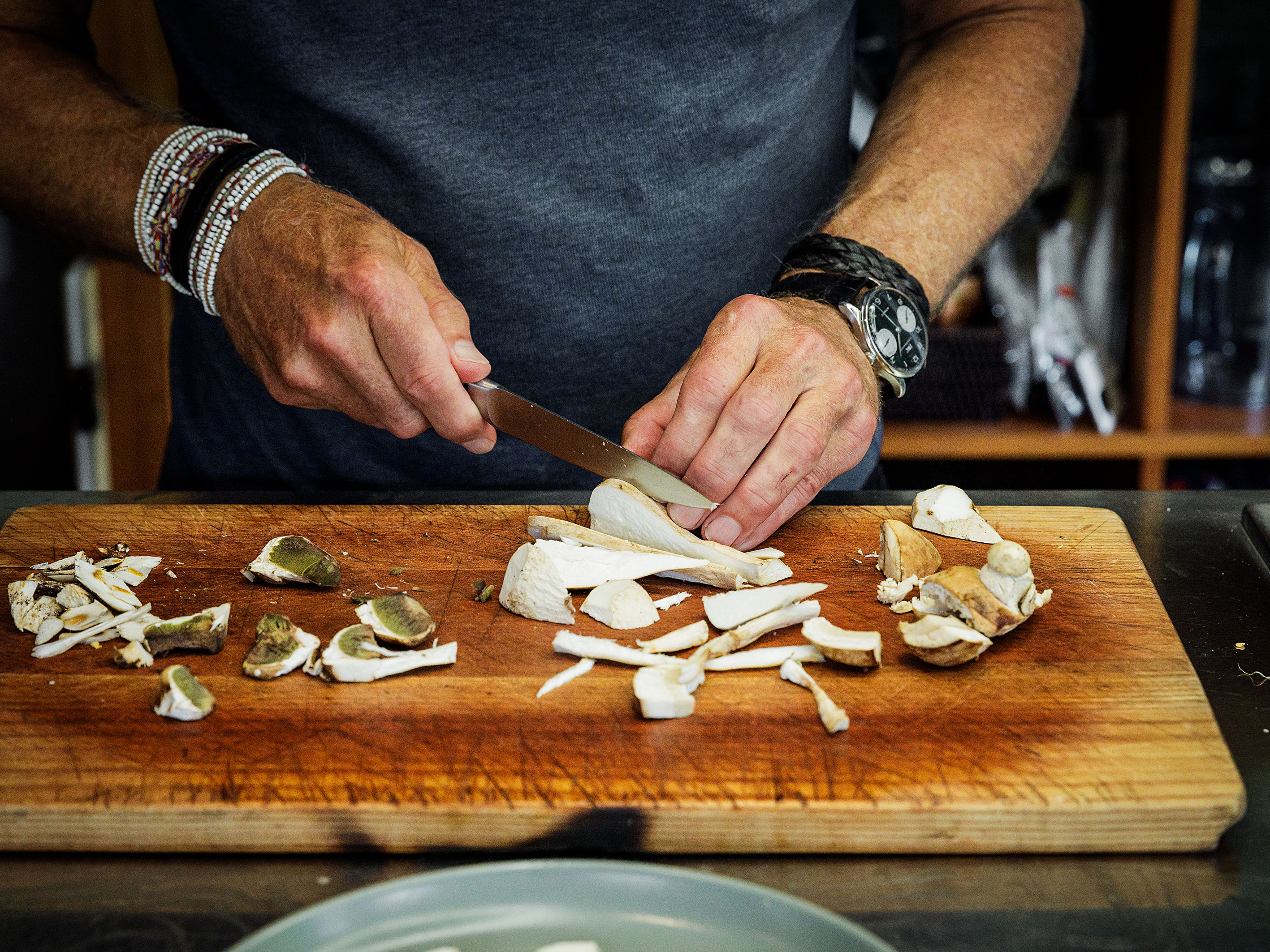 Schritt 1: Vorbereiten für Steinpilzsalat mit Trüffel 