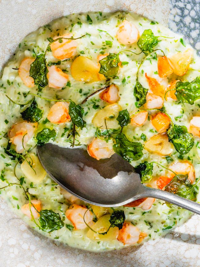 Kräuter Risotto mit knusprigem Barbarakraut und Riesenkrevetten Rezept 2 Kräuter Risotto mit knusprigem Barbarakraut und Riesenkrevetten Rezept 2