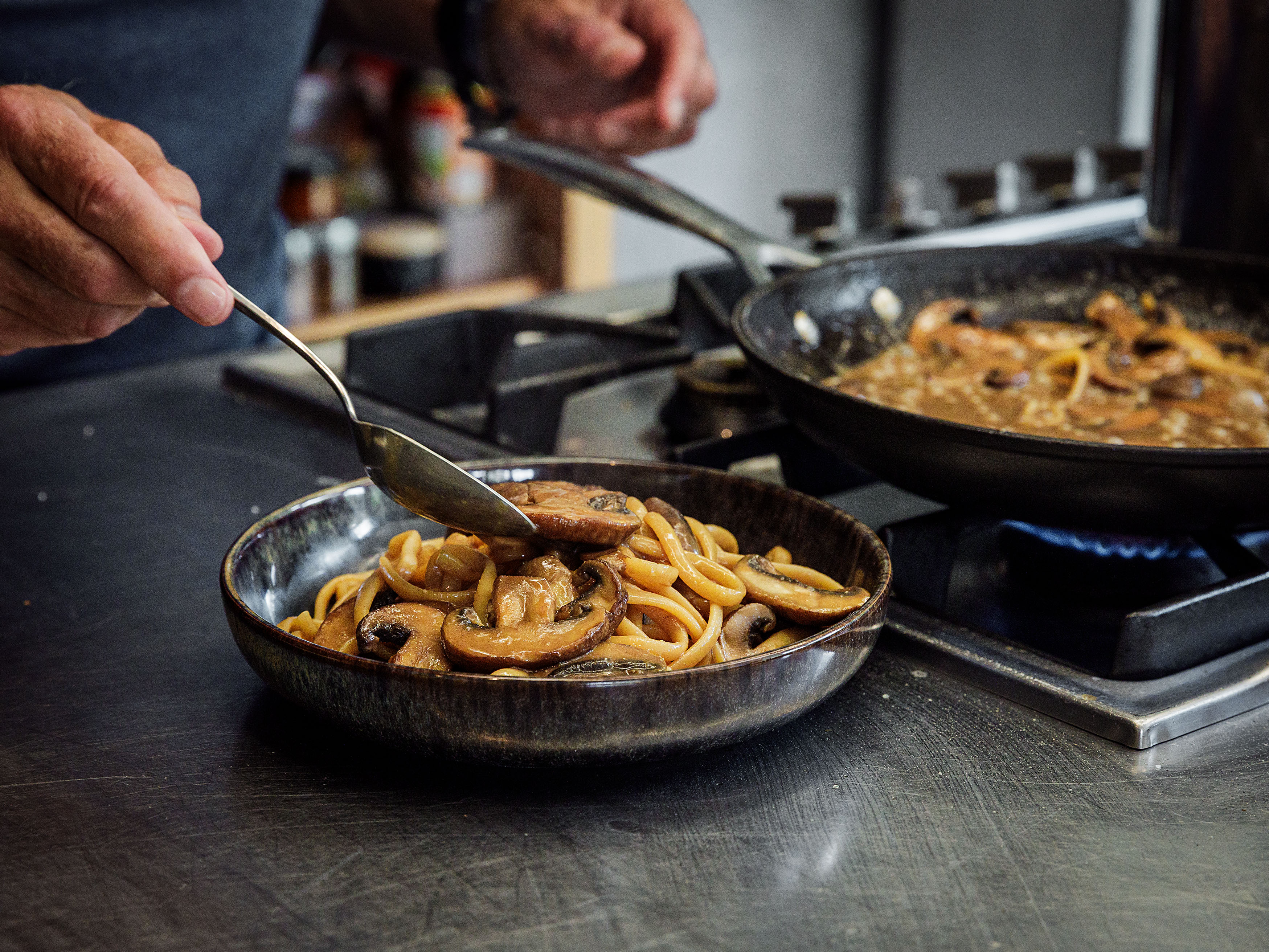 Schritt 2: Spaghetti fertigstellen und servieren