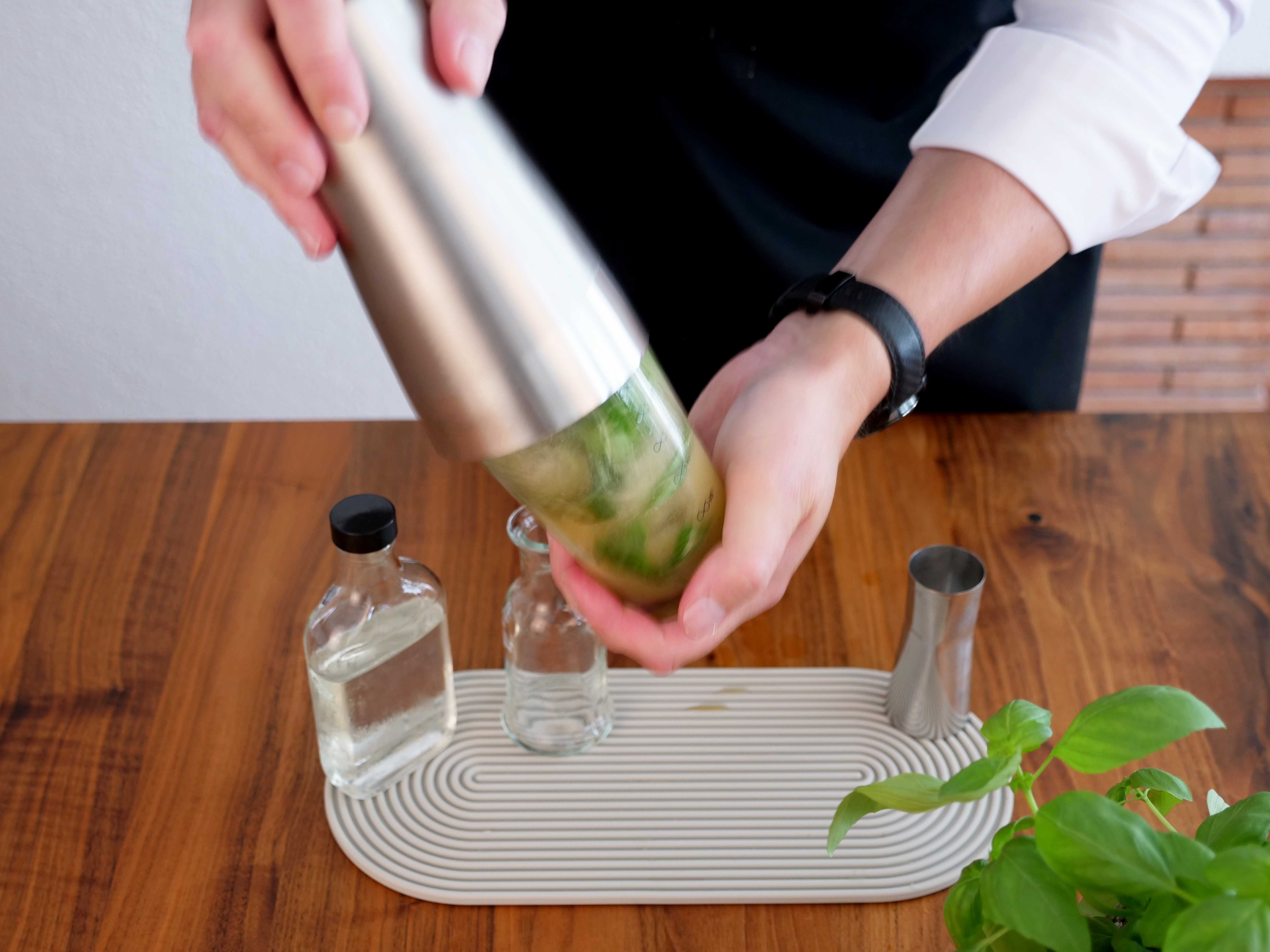 4. Eis dazu & shaken