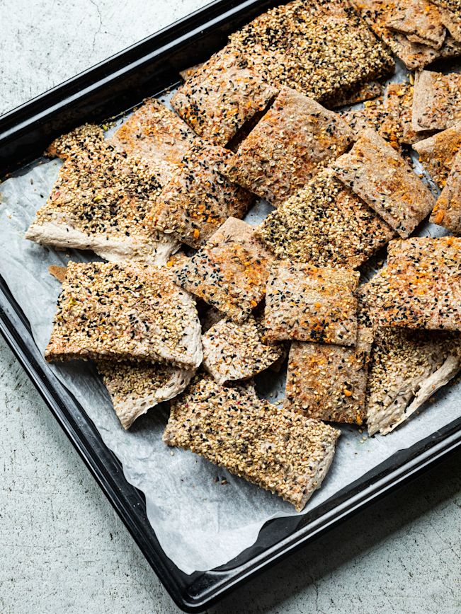 How To Knäckebrot aus Sauerteig backen How To Knäckebrot aus Sauerteig backen