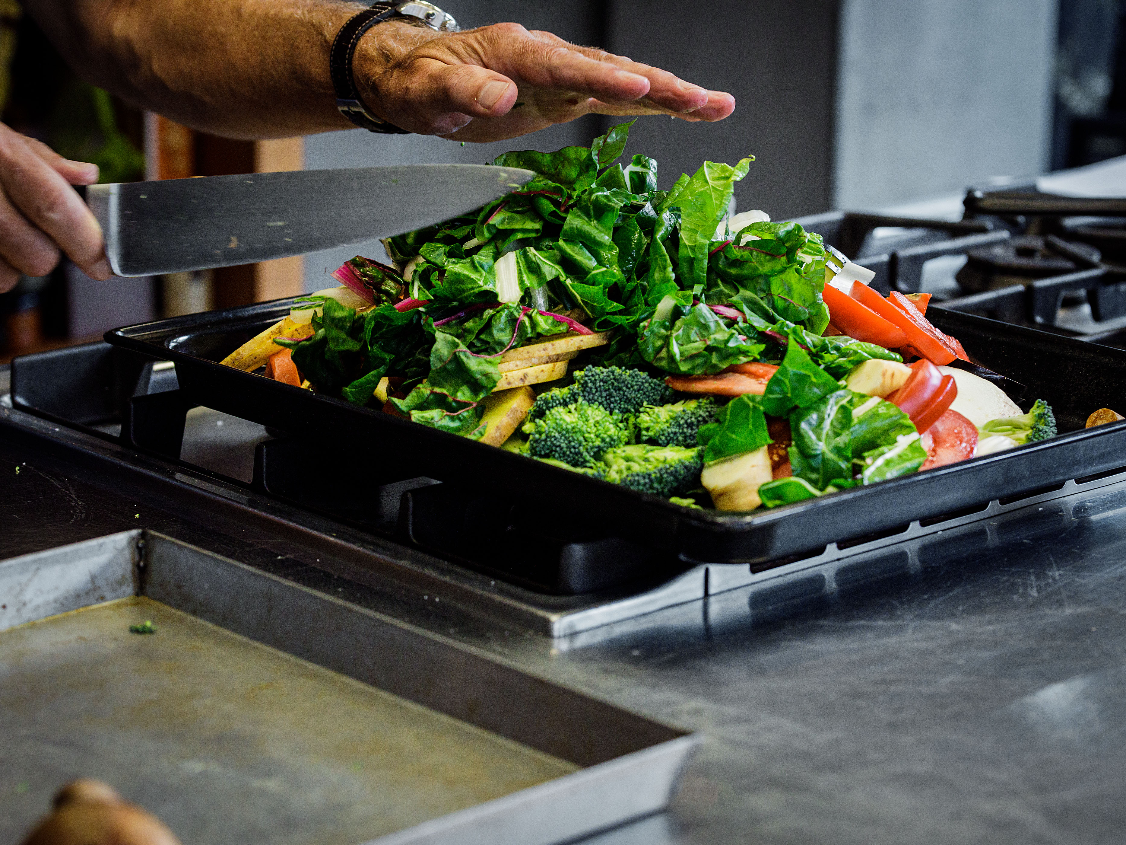 Schritt 1: Gemüse für Gemüse-Essenz vorbereiten 