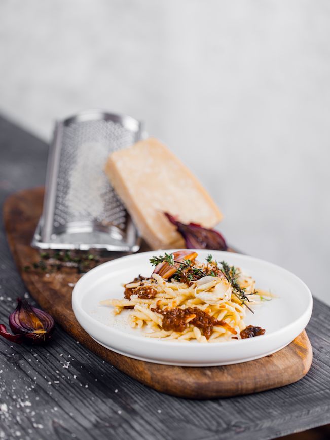 Trofie mit karamellisierten Portwein-Zwiebeln Rezept Trofie mit karamellisierten Portwein-Zwiebeln Rezept