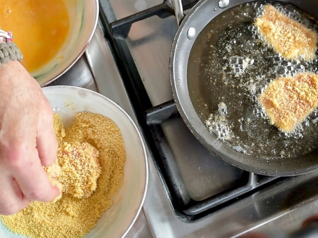 Schritt 1: Schnitzel für Cordon Bleu Fondue vorbereiten