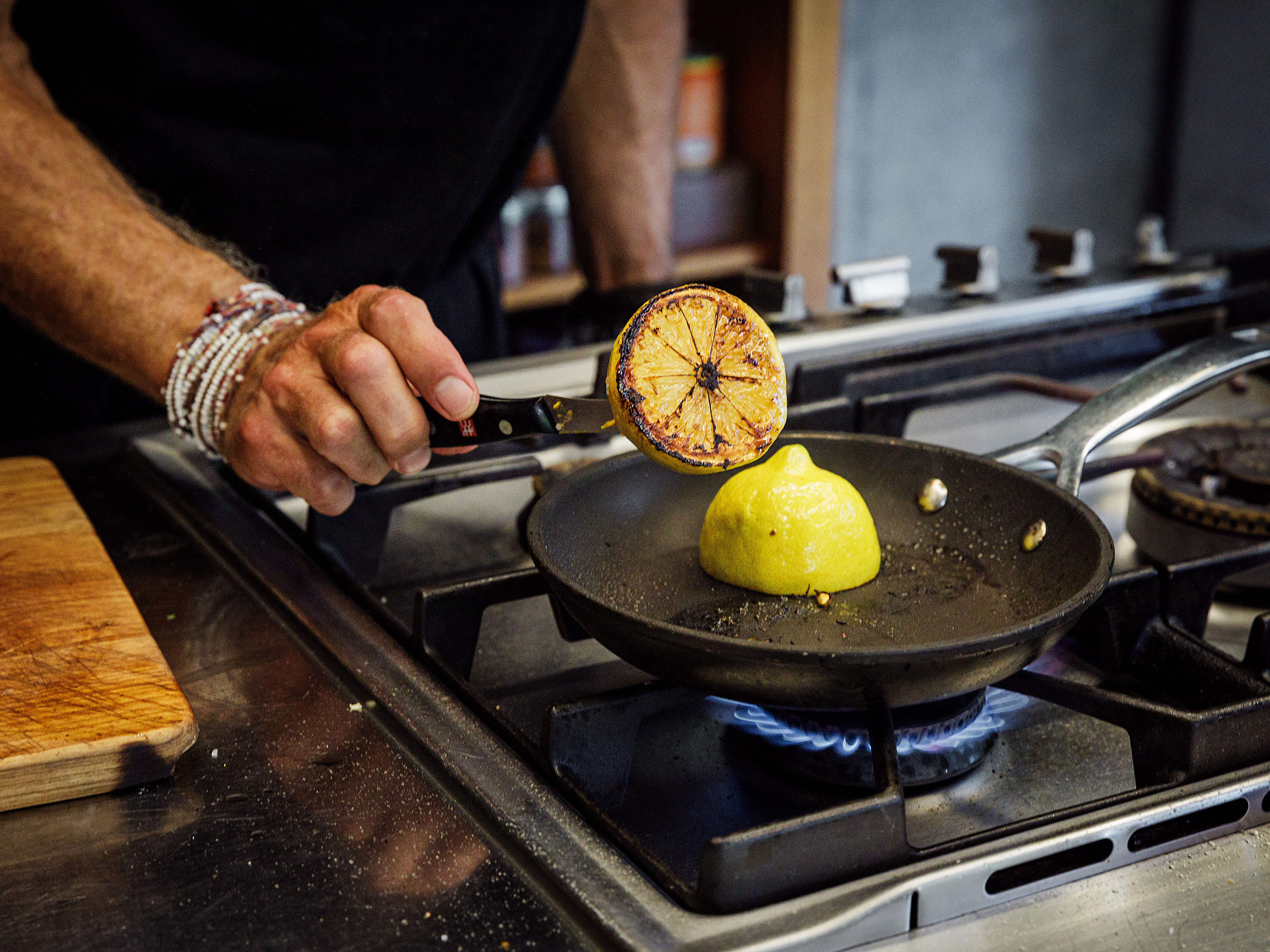 Schritt 2: Fregola sarda für Gerösteten Kürbis mit Fregola sarda, Datteln und Mandeln kochen