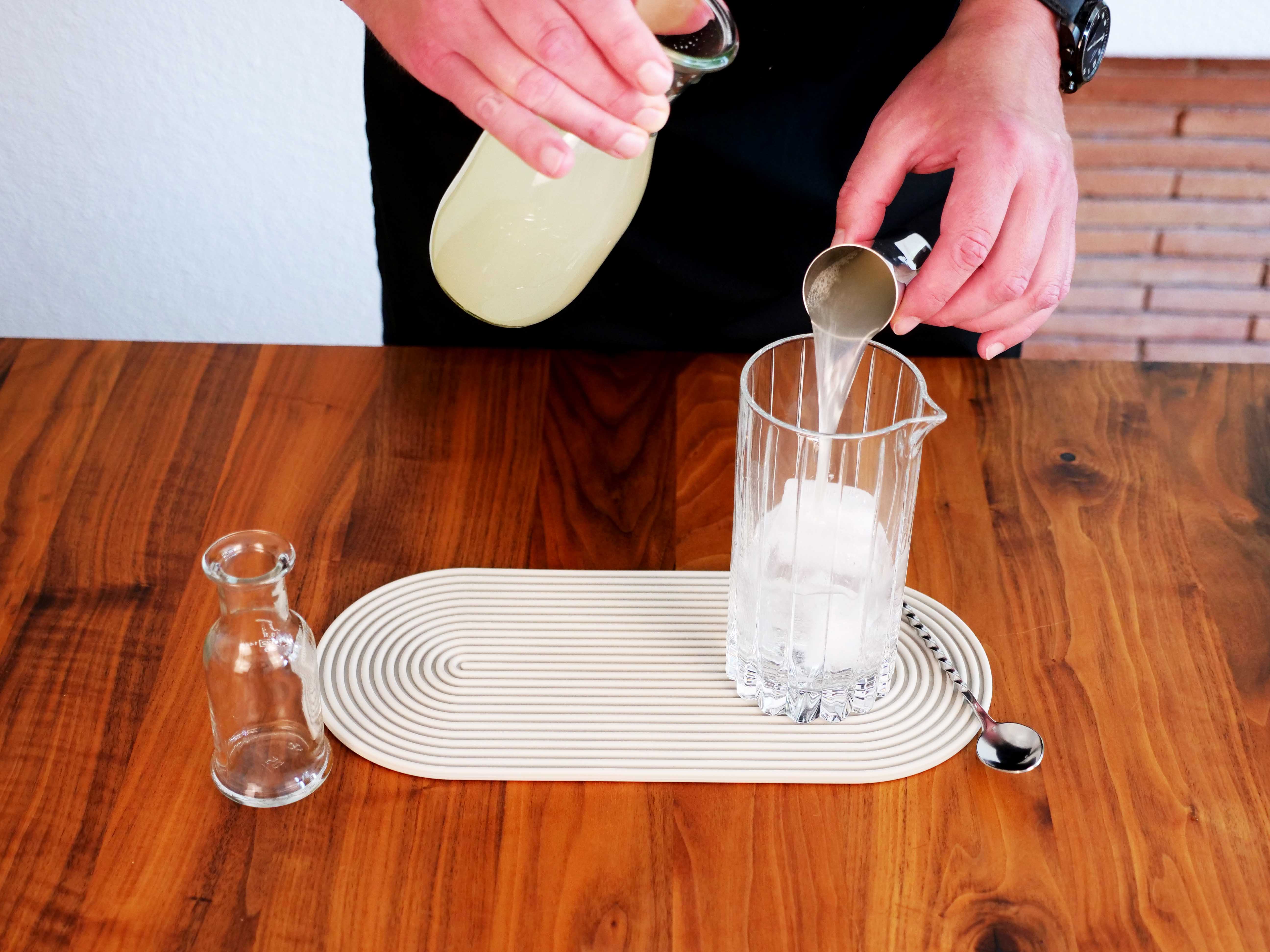 2. Gin & Cordial zusammengeben