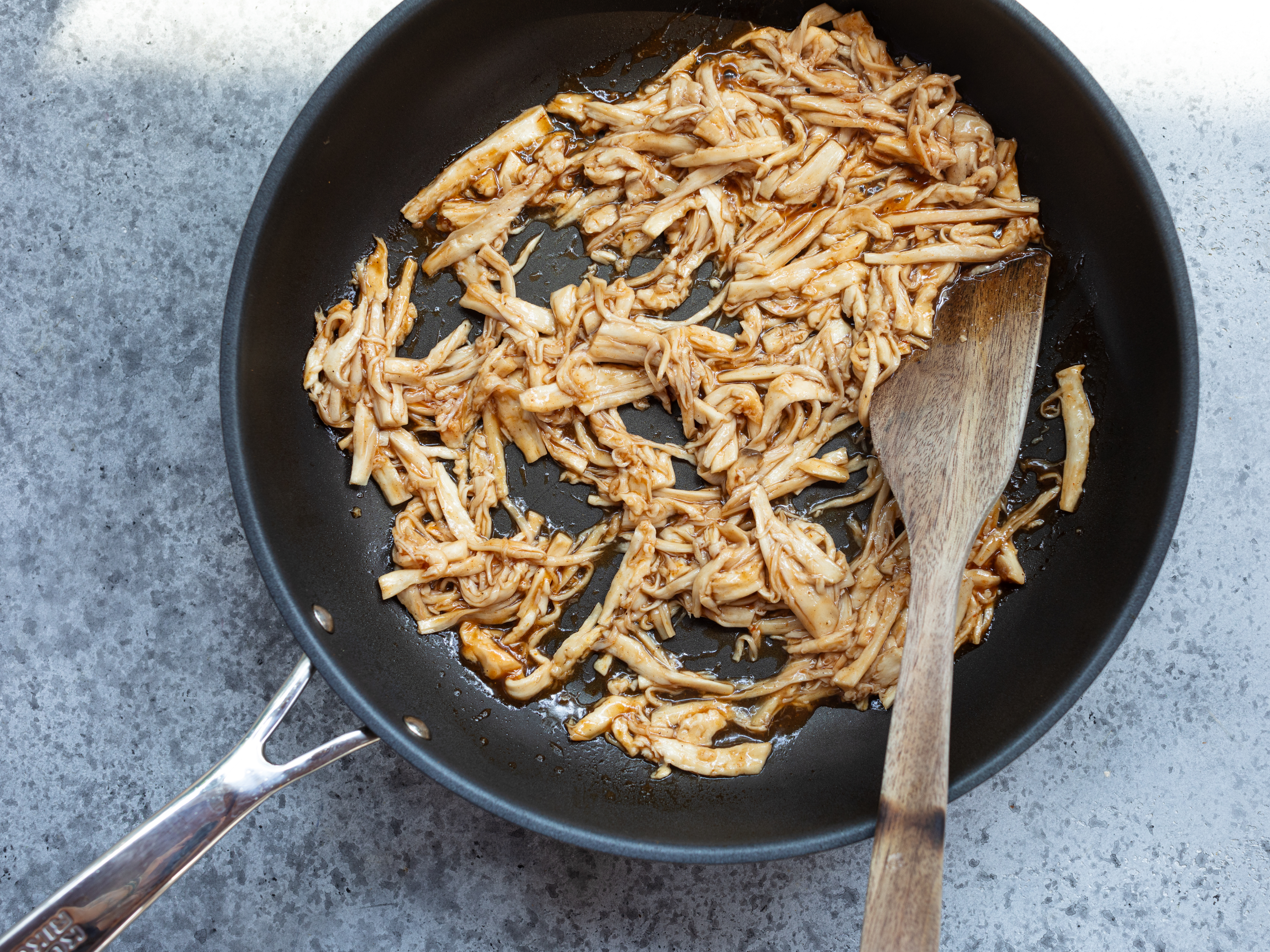 Schritt 4: Pulled Mushrooms für Vegane Bao Buns mit "Pulled Mushrooms" zubereiten 