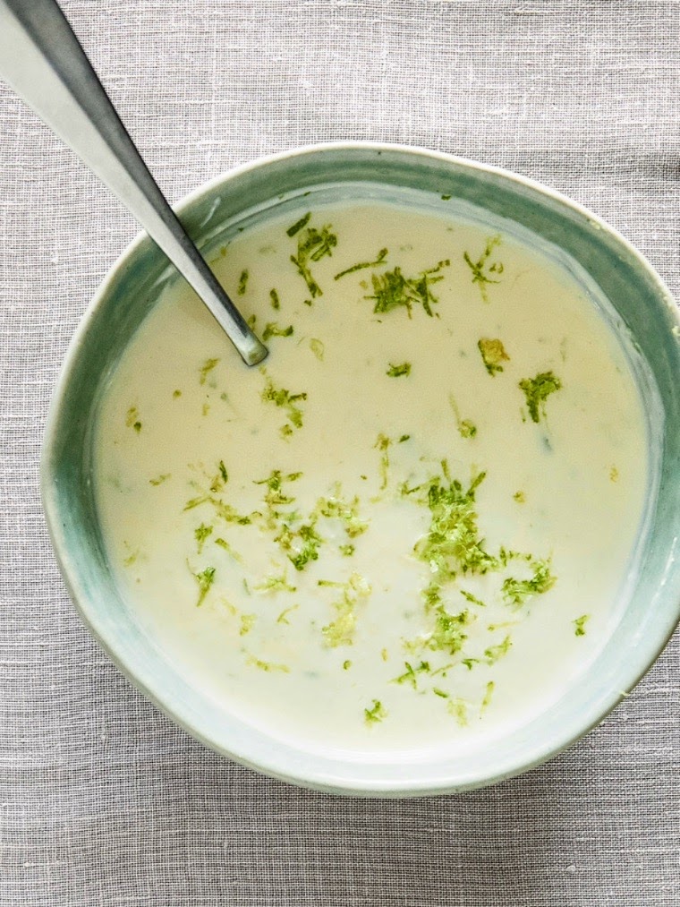 Joghurt Ingwer Crème mit Rosenblüten Rezept 2