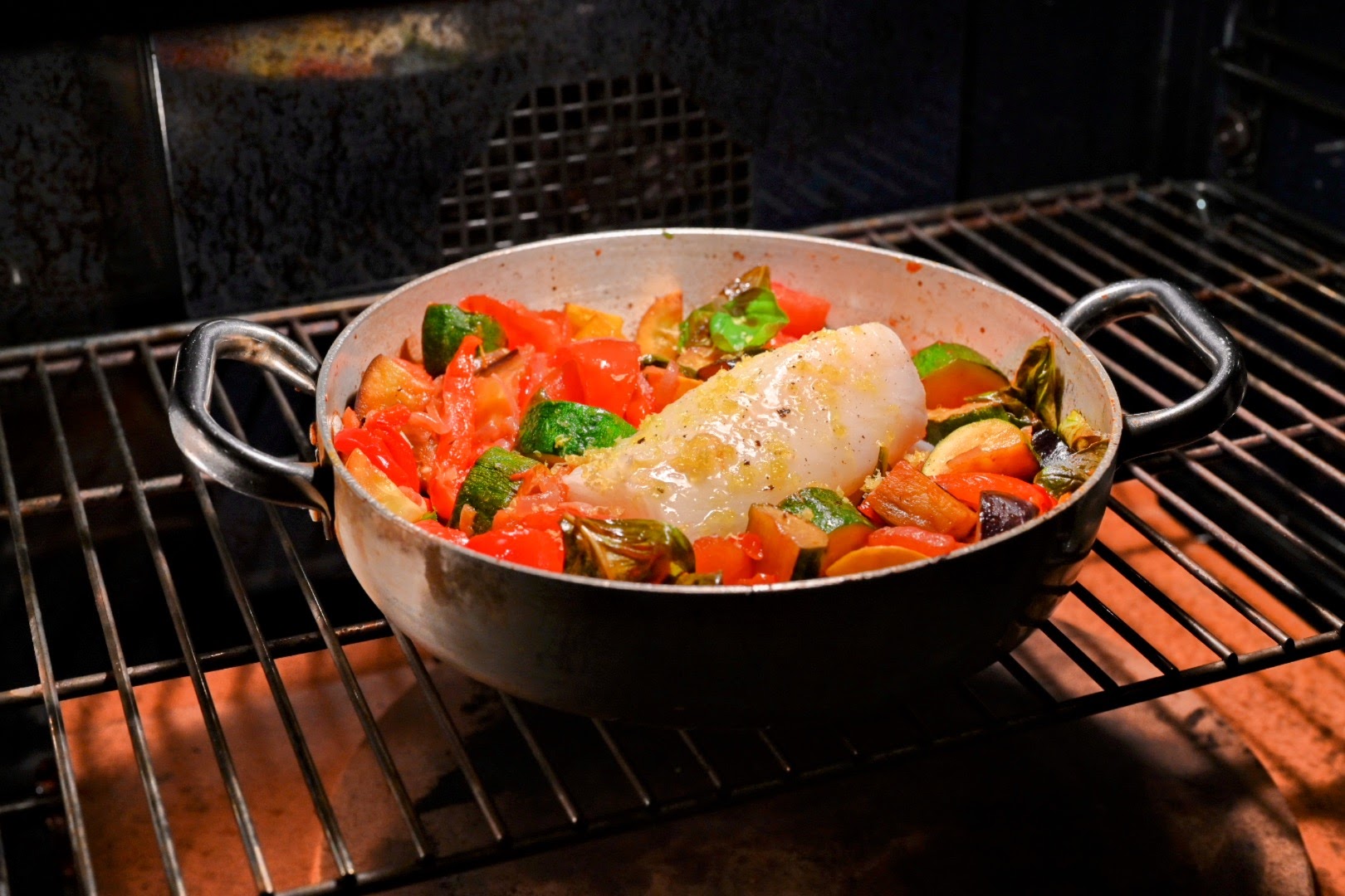 Schritt 2 :Kabeljau hinzufügen und im Ofen garen