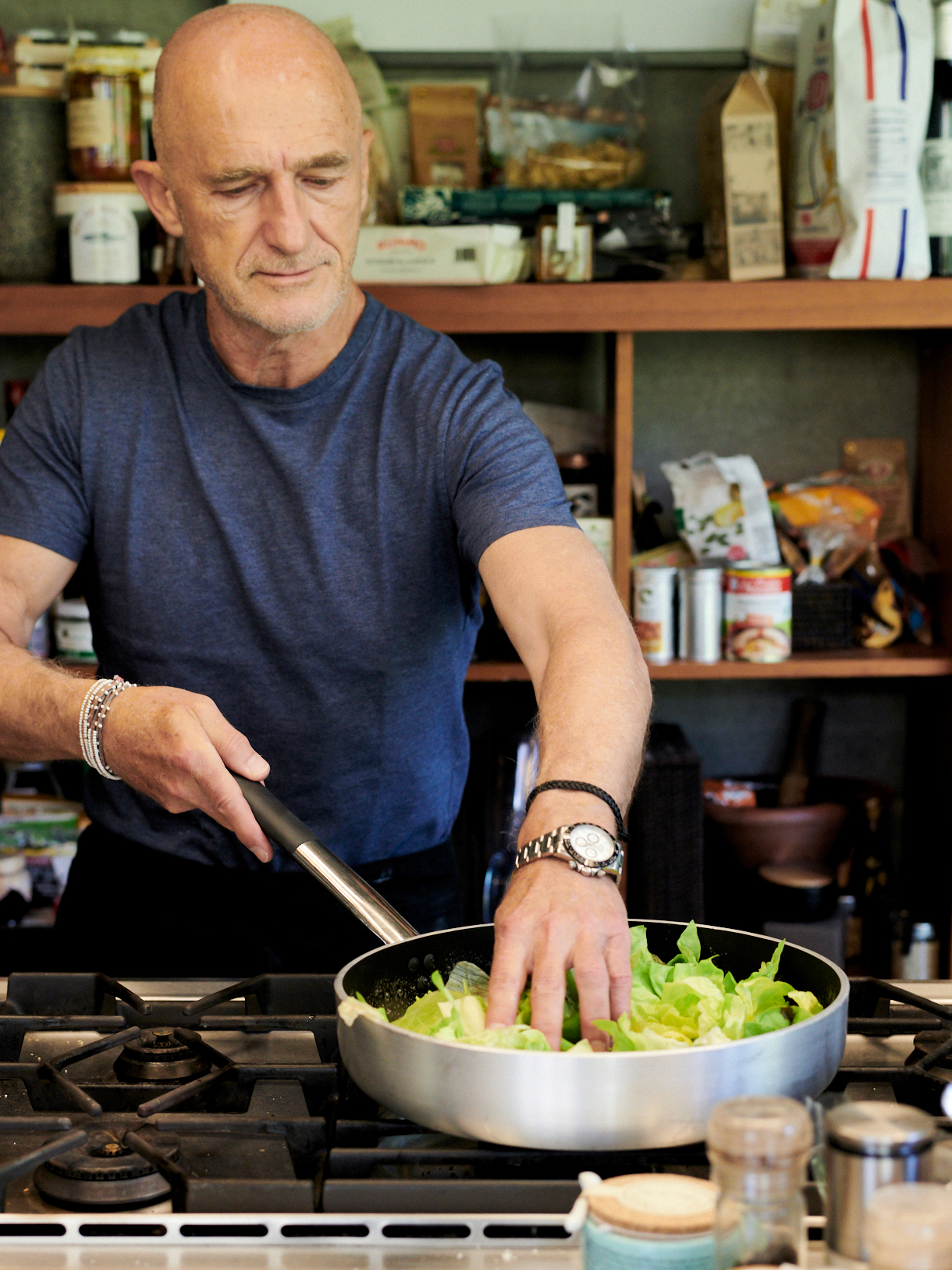 Babylattich mit Erbsen-Pistazien-Creme und Asia Vinaigrette