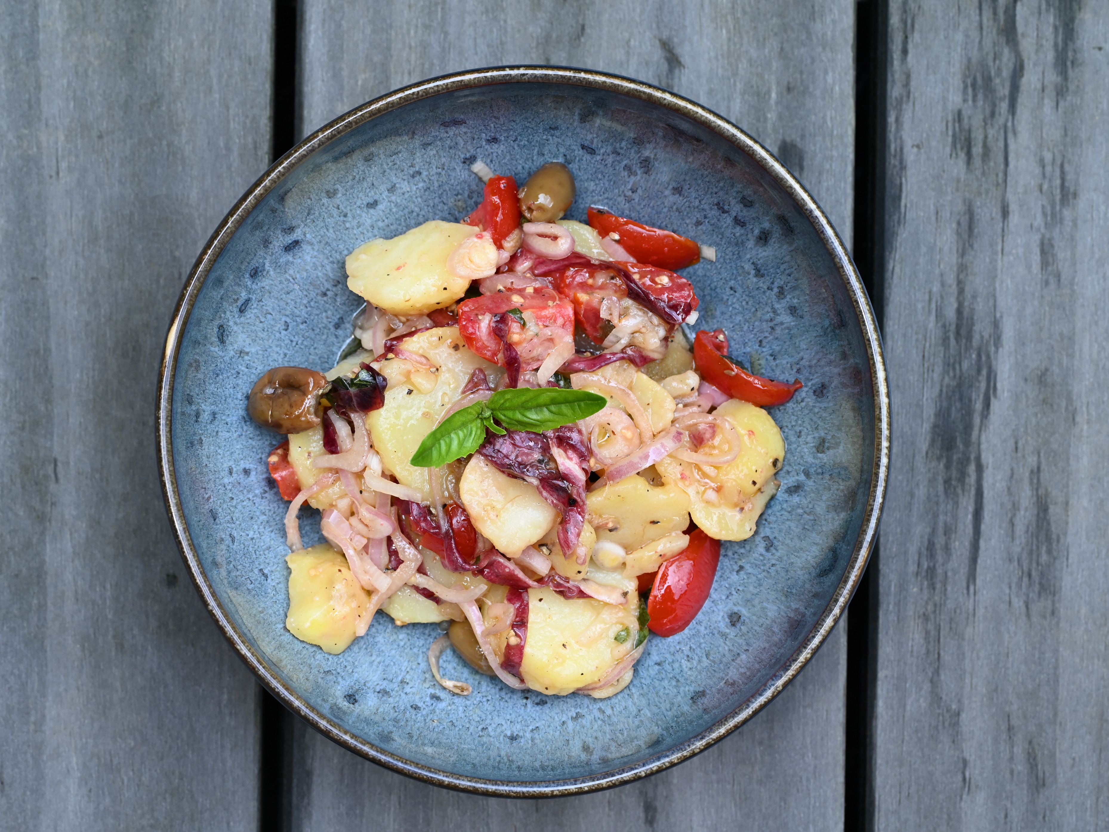 Schritt 2: Anrichten von Mediterranen Kartoffelsalat 