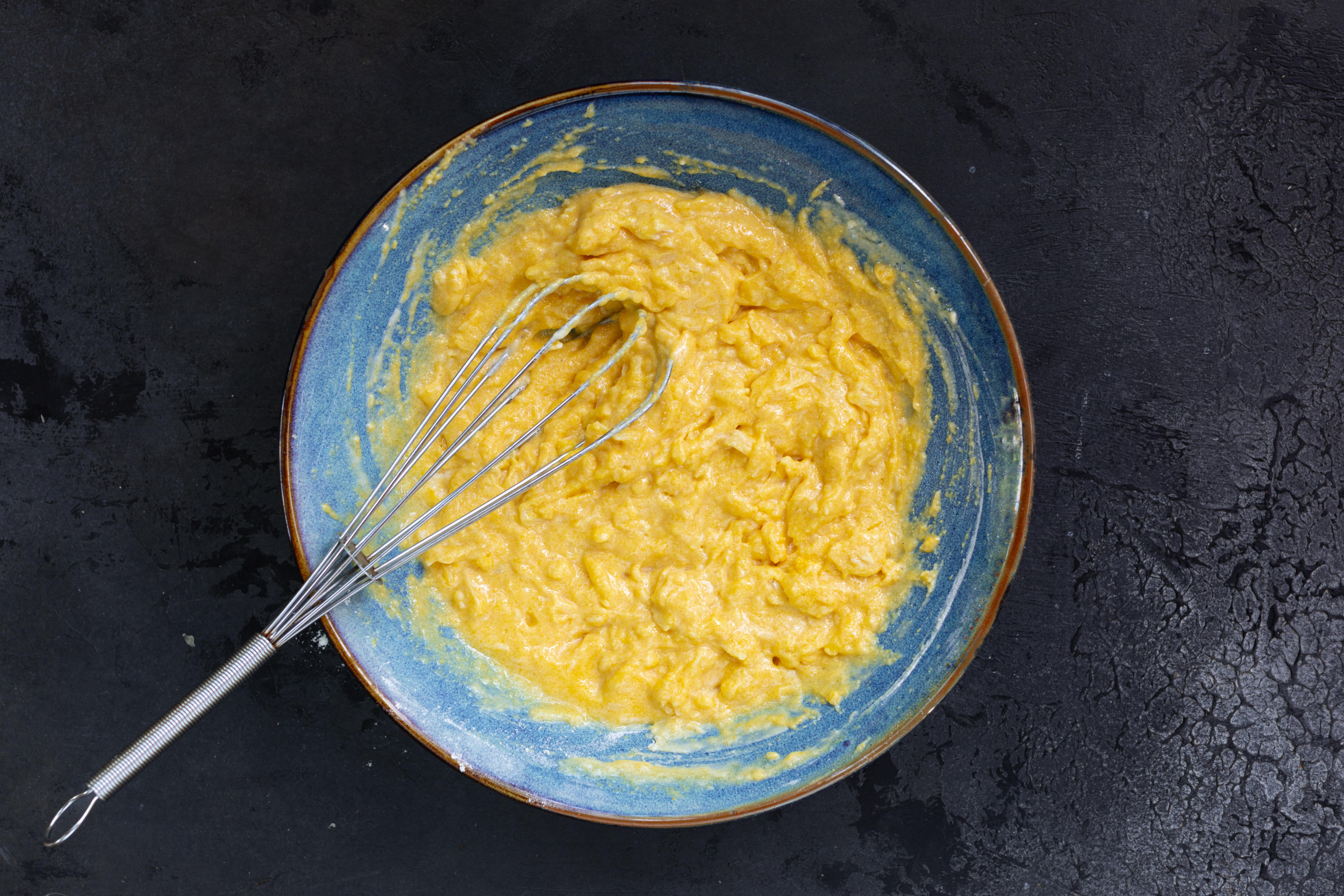 Schritt 2: Teig für Mais Käse Muffins zubereiten 