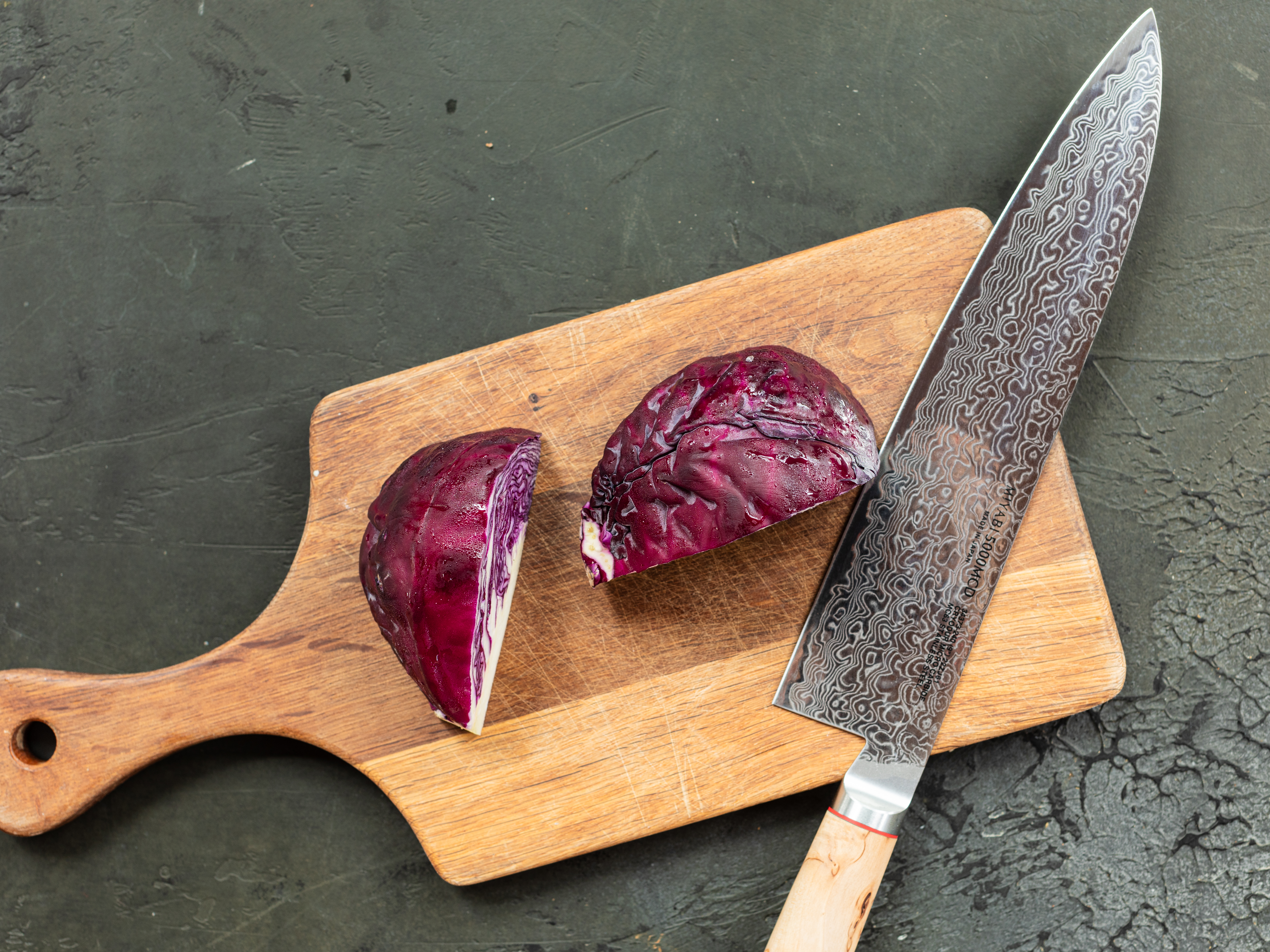 Schritt 1: Gemüse für Udon-Nudeln mit Rotkohl vorbereiten 