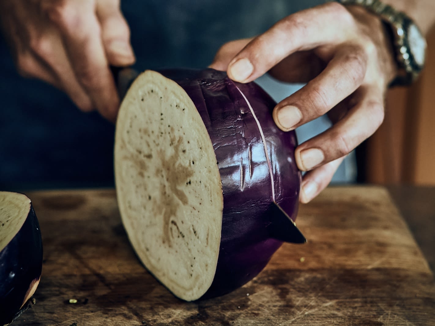 Schritt 1: Aubergine schneiden