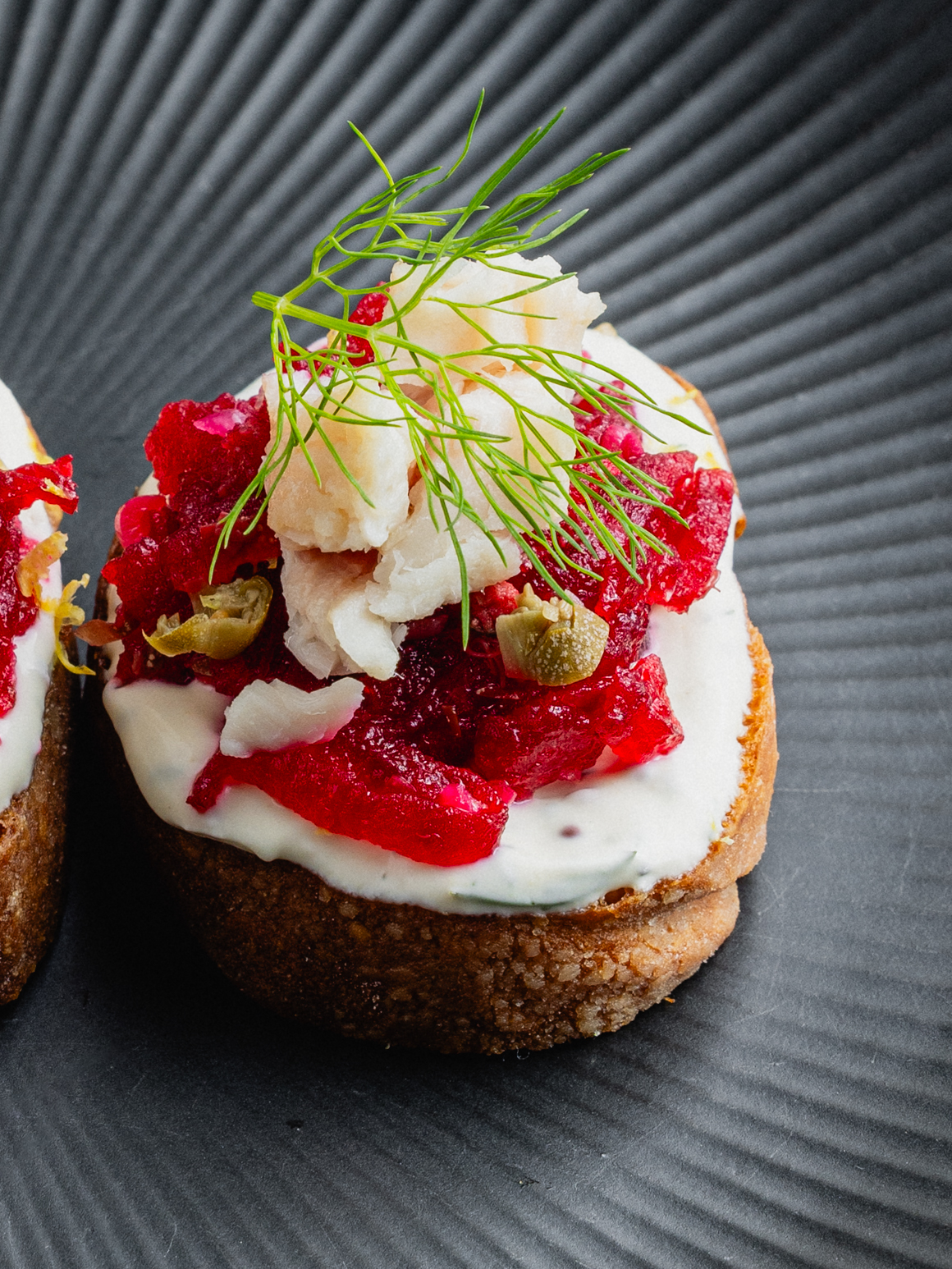 Bruschetta mit Forellenfilet, Rote-Bete und Dill-Senf-Creme Rezept 2