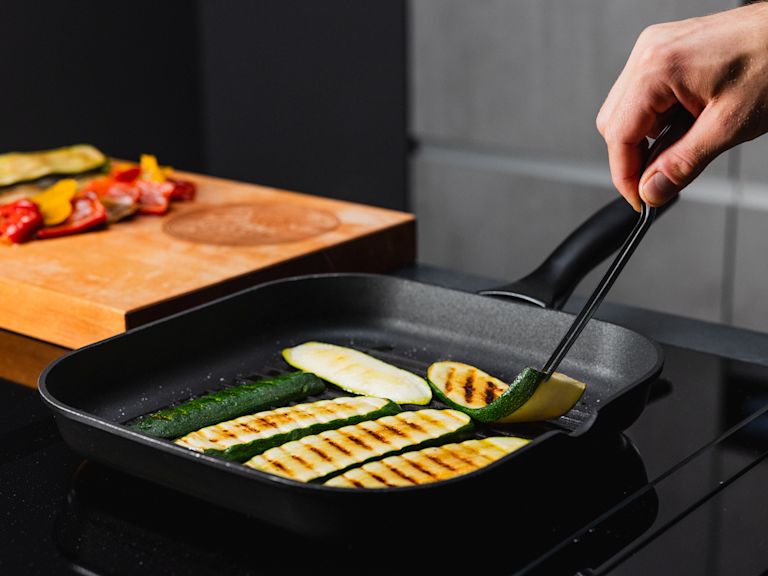 Schritt 2: Gemüse anbraten Schritt 2: Gemüse anbraten