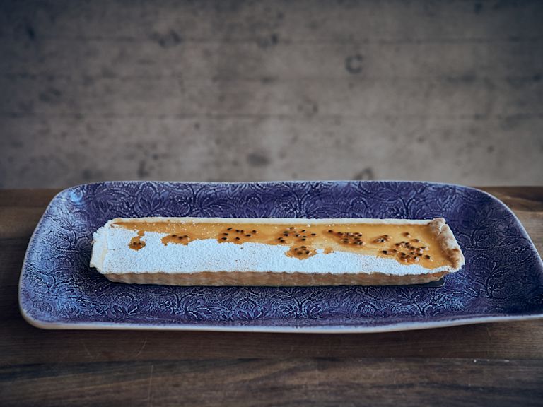 Schritt 3: Passionsfrucht-Tarte füllen und backen Schritt 3: Passionsfrucht-Tarte füllen und backen