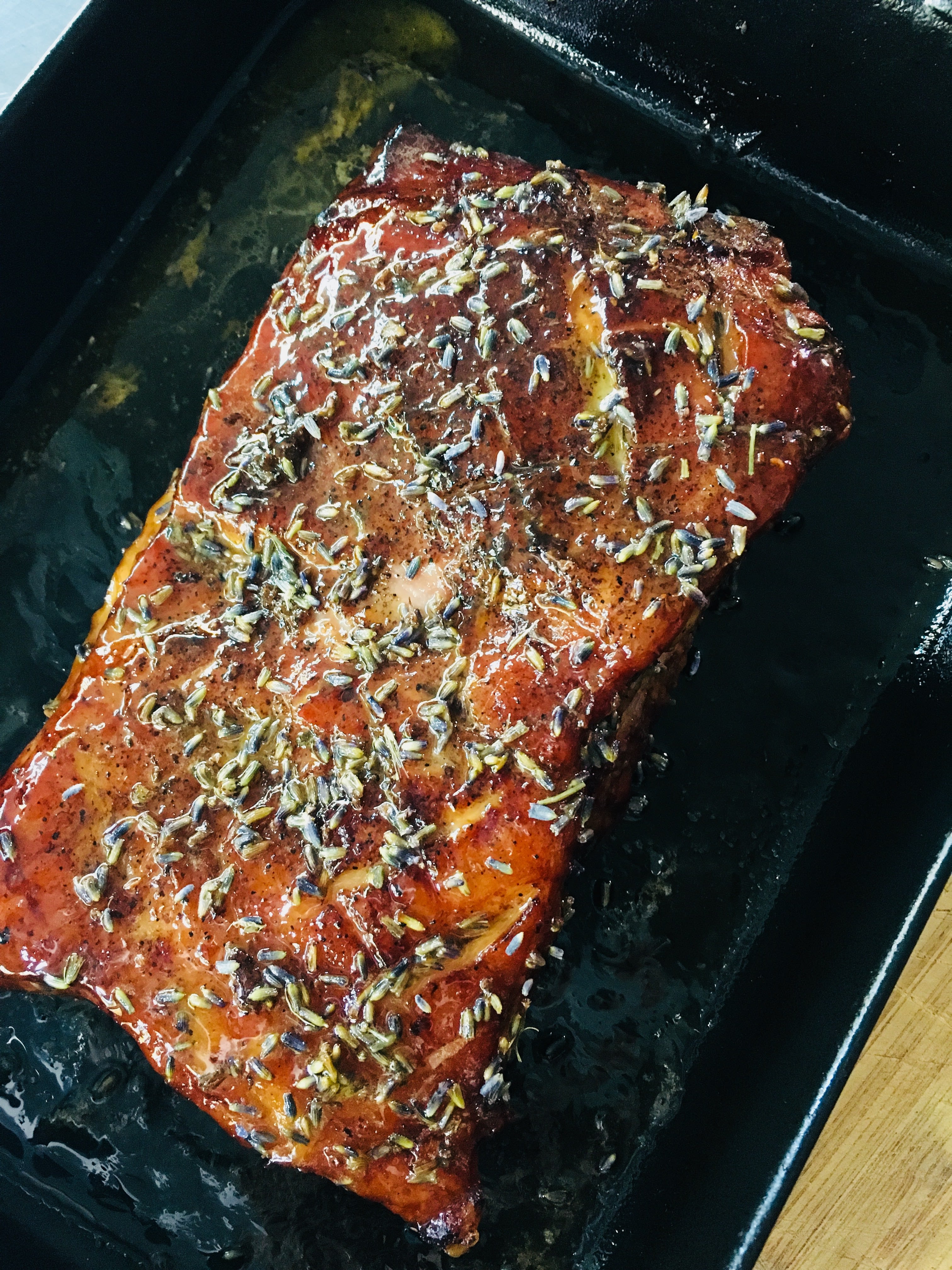 Geschmorte Kalbsbrust mit Lavendel und tasmanischem Pfeffer Rezept